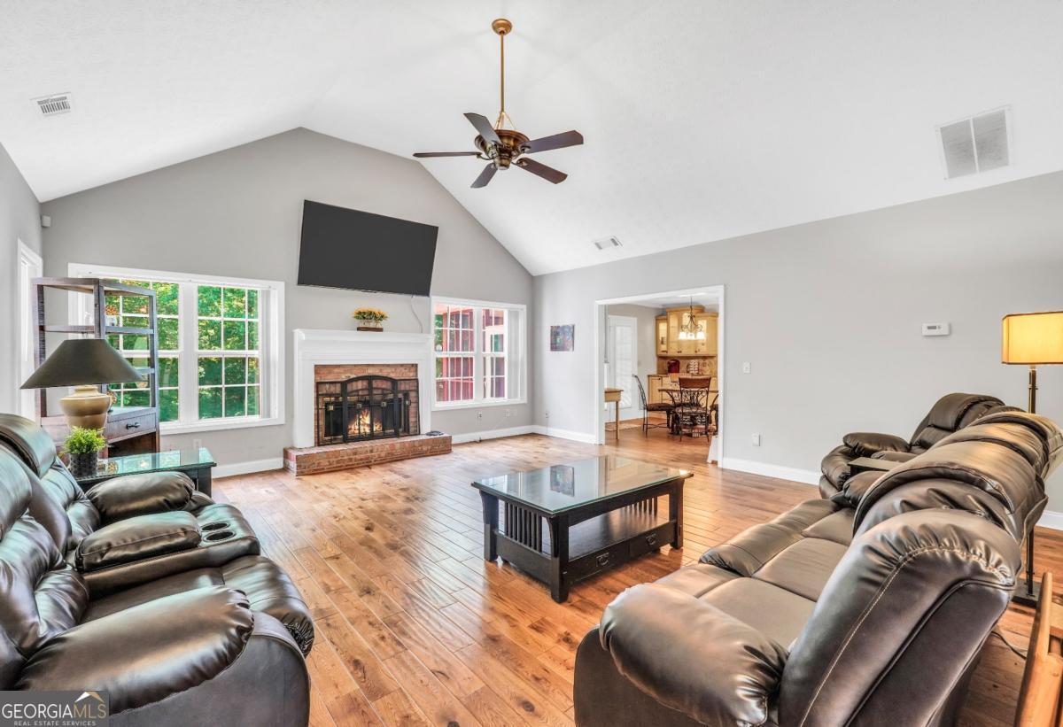 186 Ashley Drive