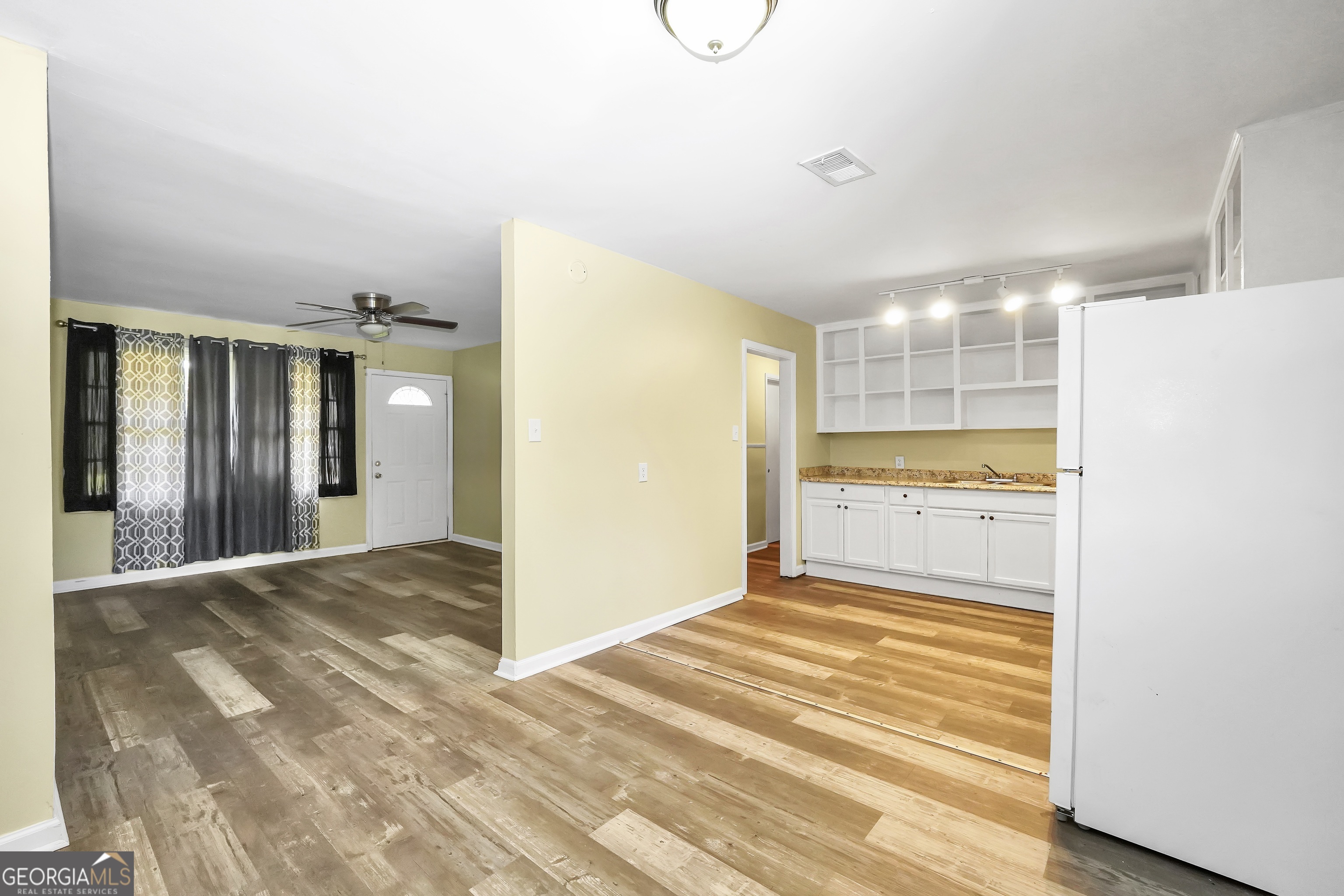 758 King Road