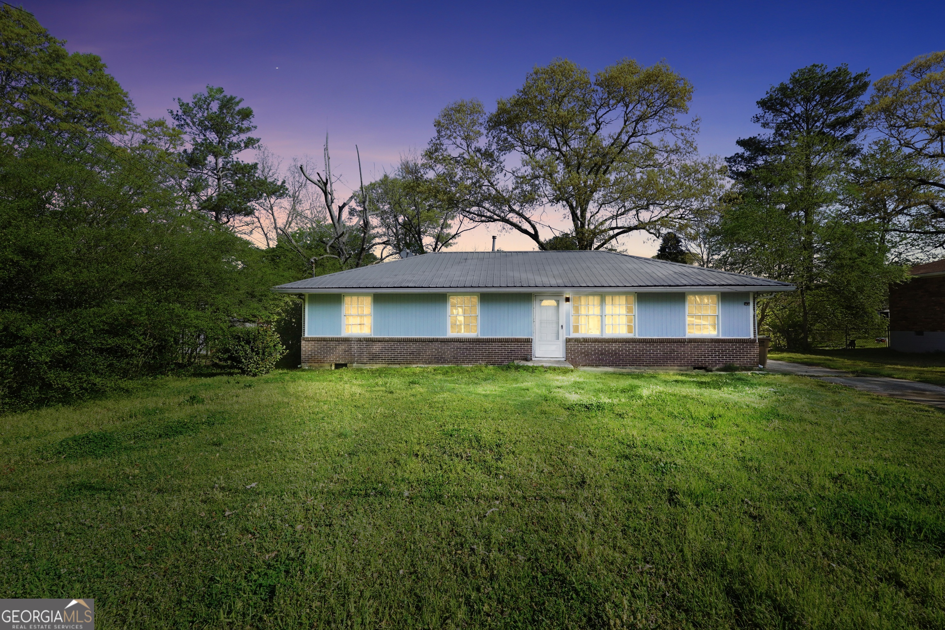 758 King Road