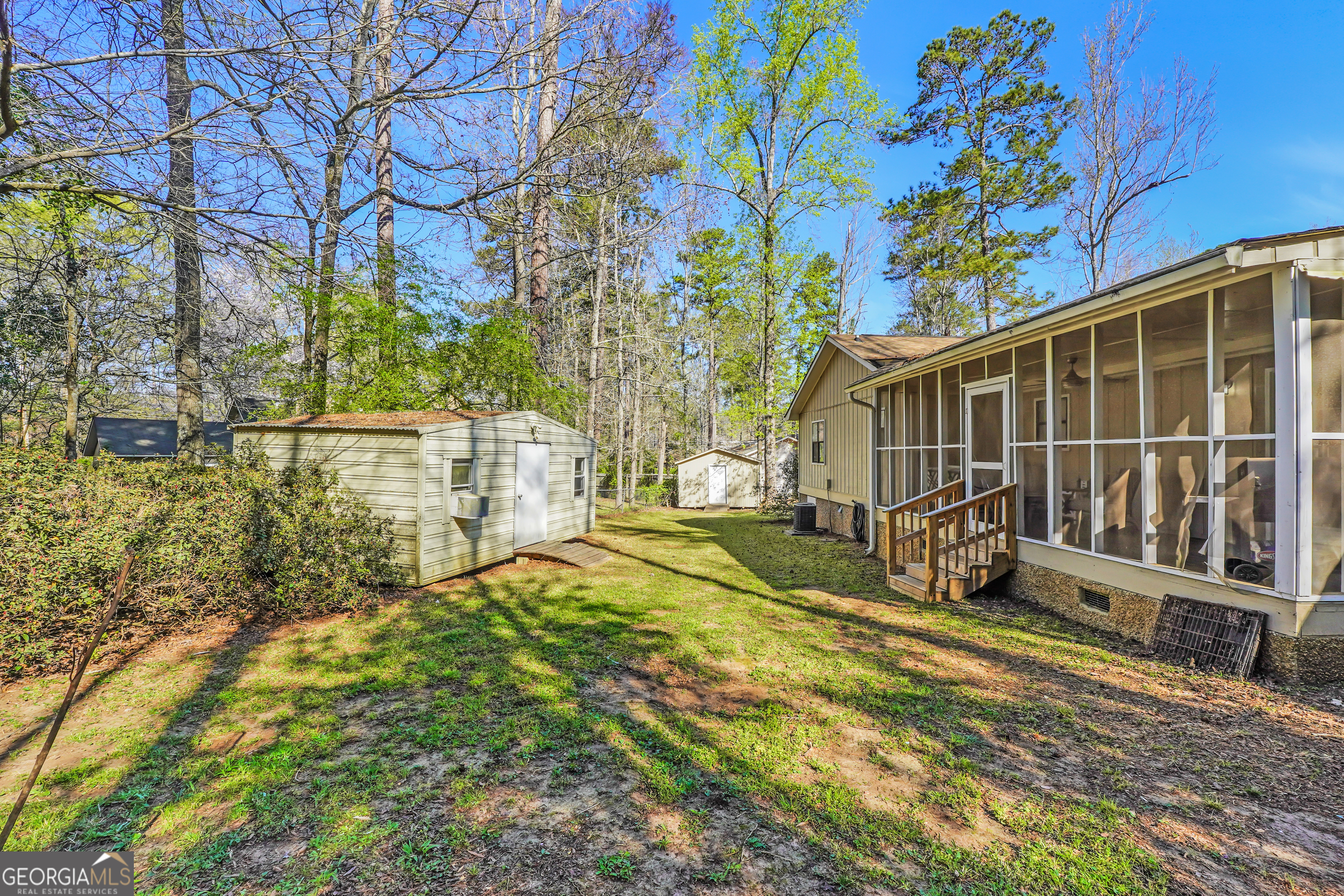 933 Chisholm Trail