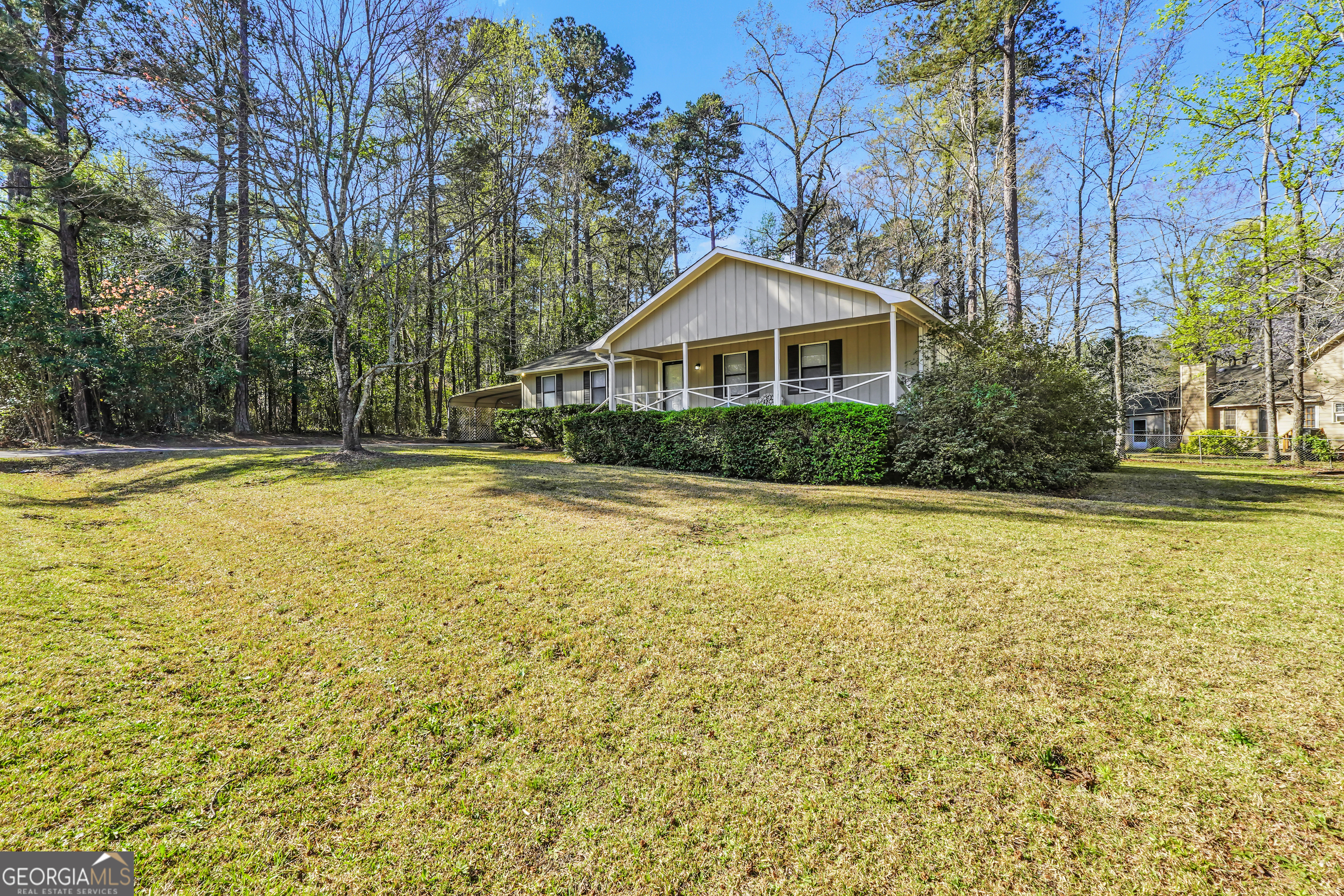 933 Chisholm Trail