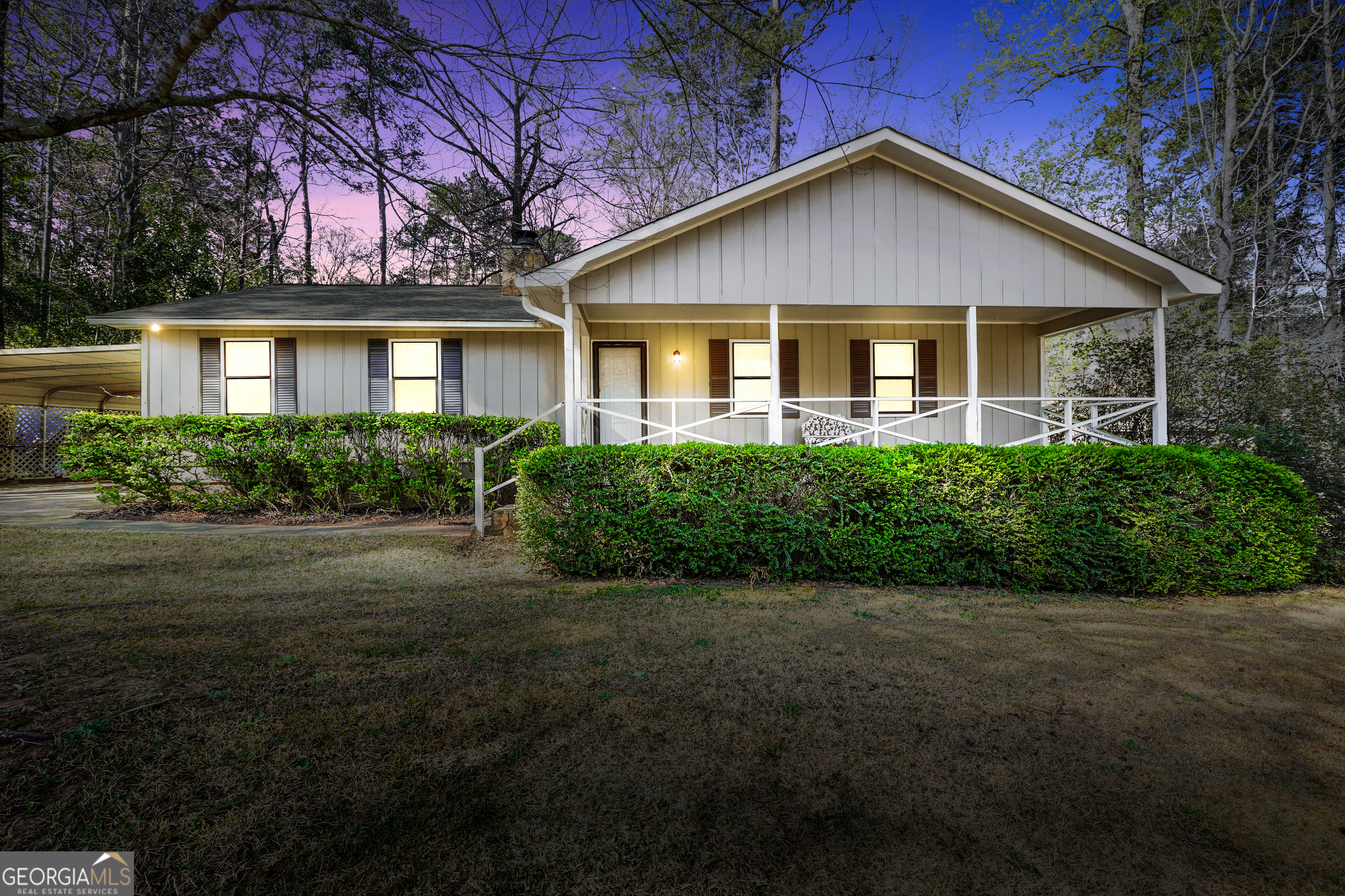 933 Chisholm Trail