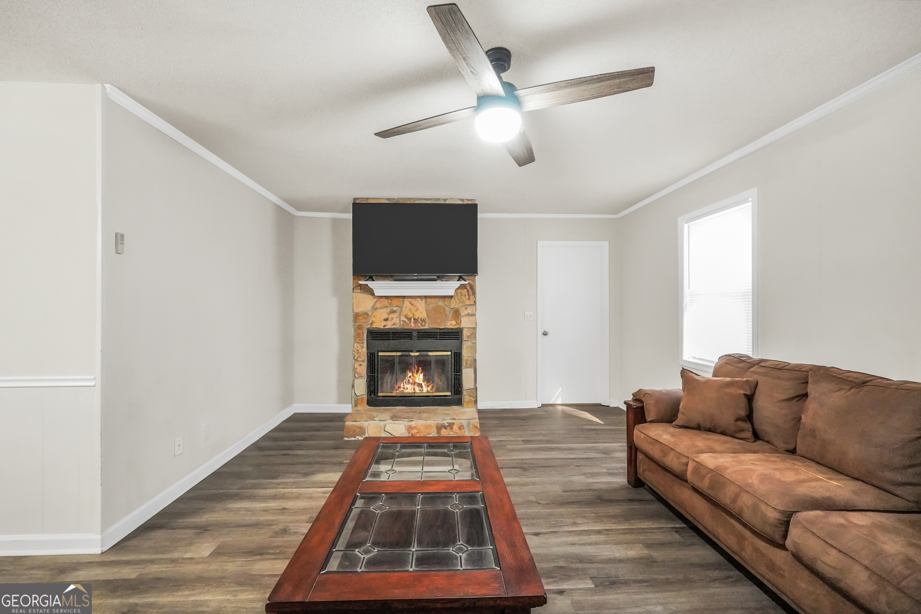 933 Chisholm Trail