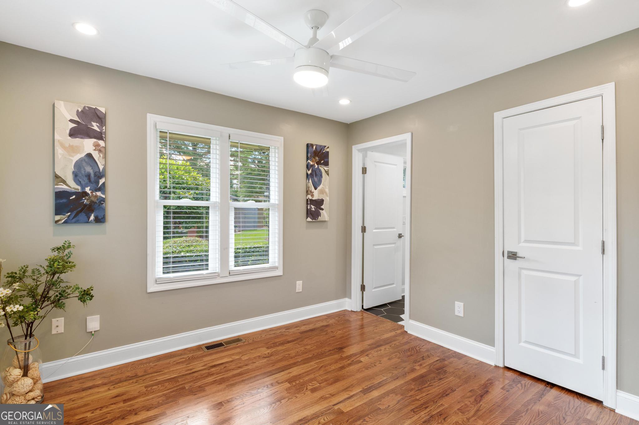 1869 Arkose Drive SE