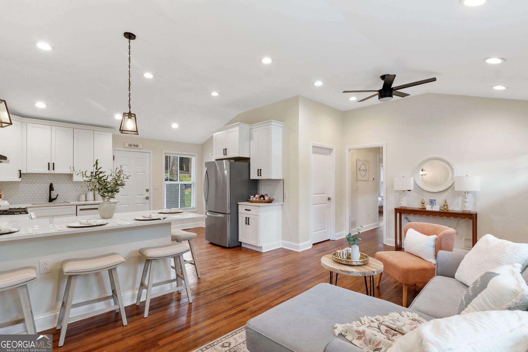 1869 Arkose Drive SE