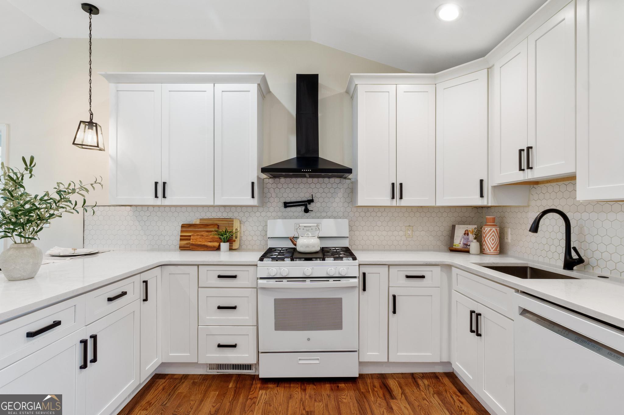 1869 Arkose Drive SE