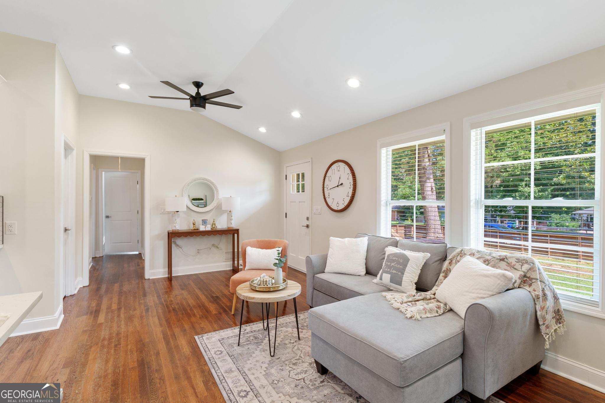 1869 Arkose Drive SE