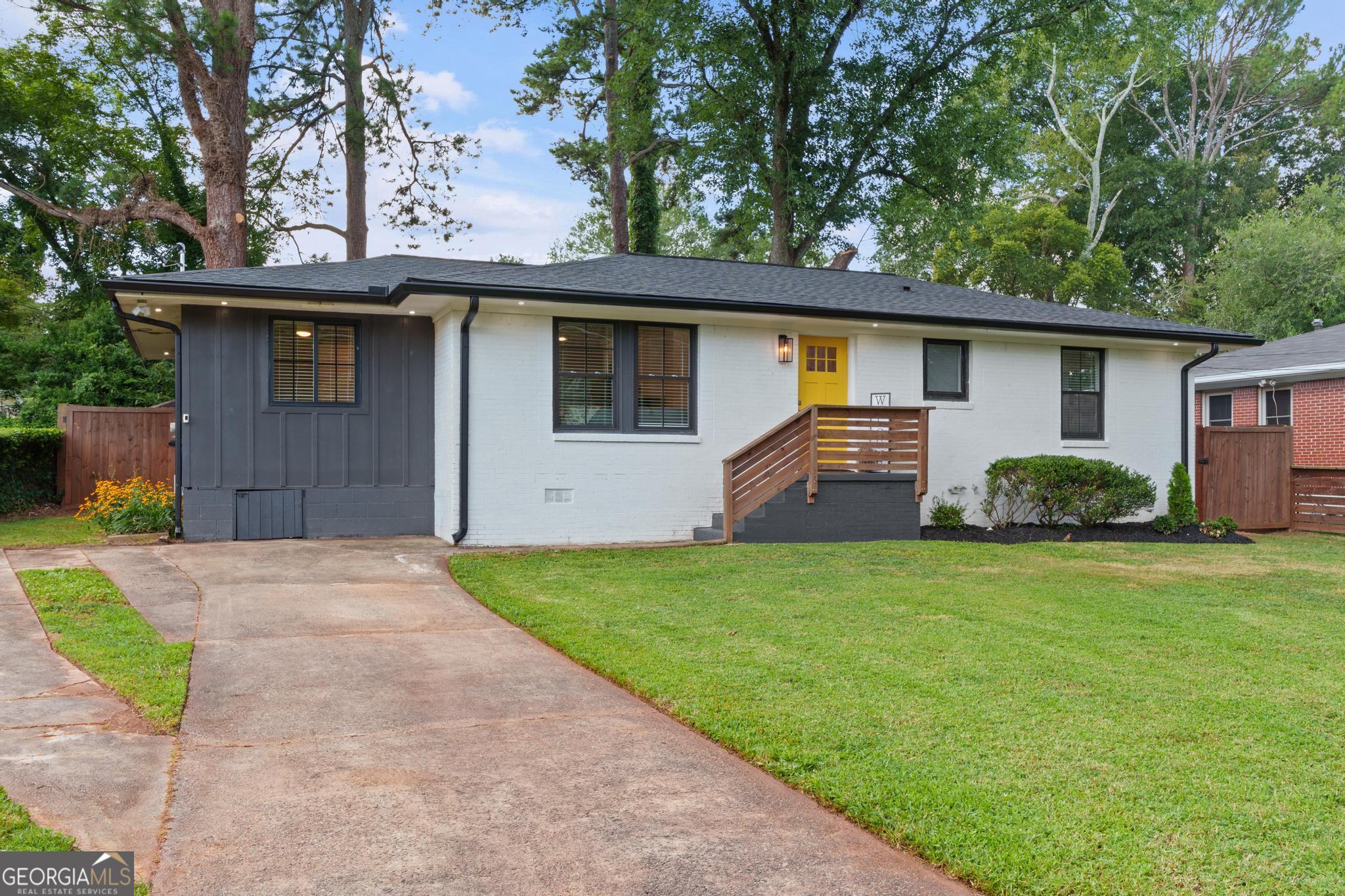 1869 Arkose Drive SE