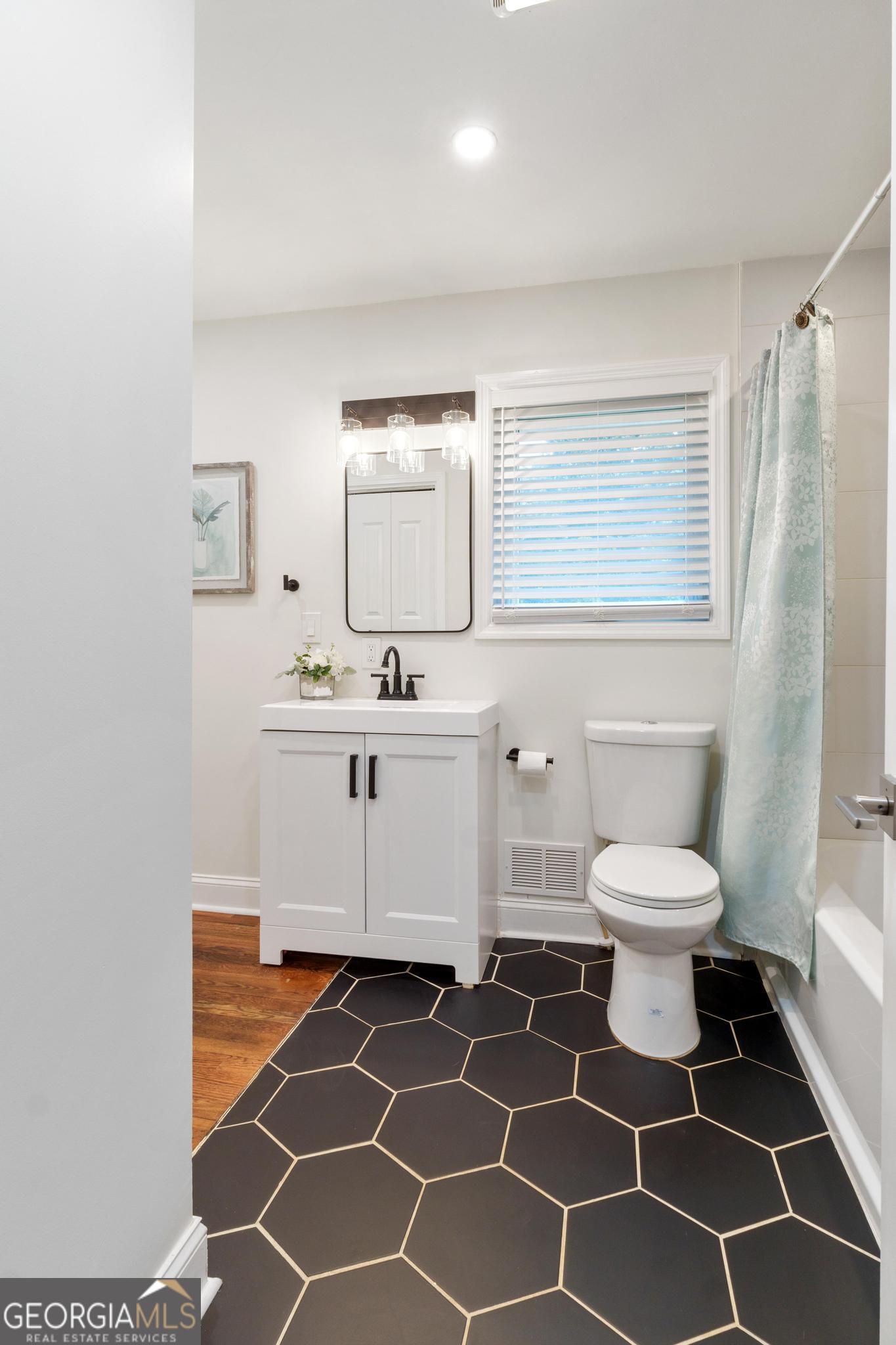 1869 Arkose Drive SE