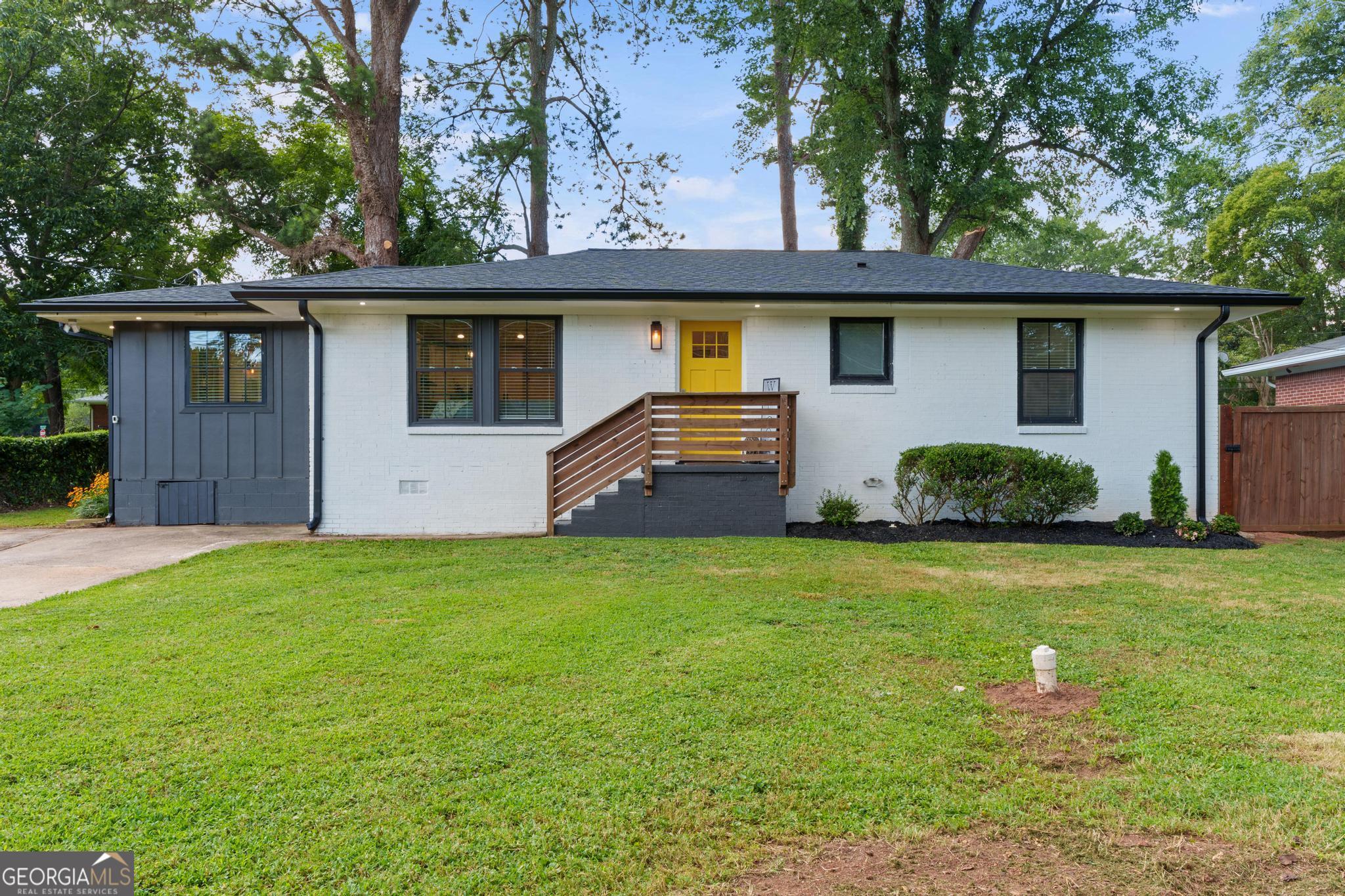 1869 Arkose Drive SE