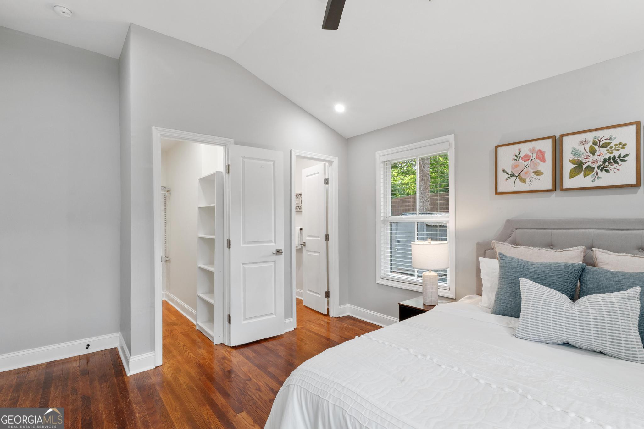 1869 Arkose Drive SE