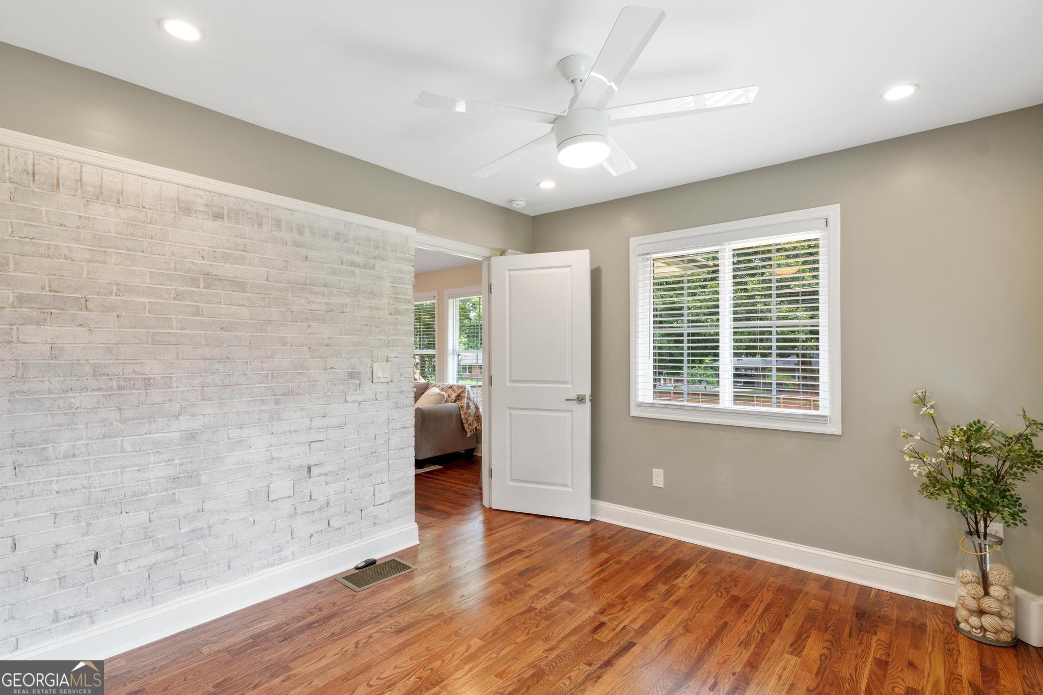 1869 Arkose Drive SE