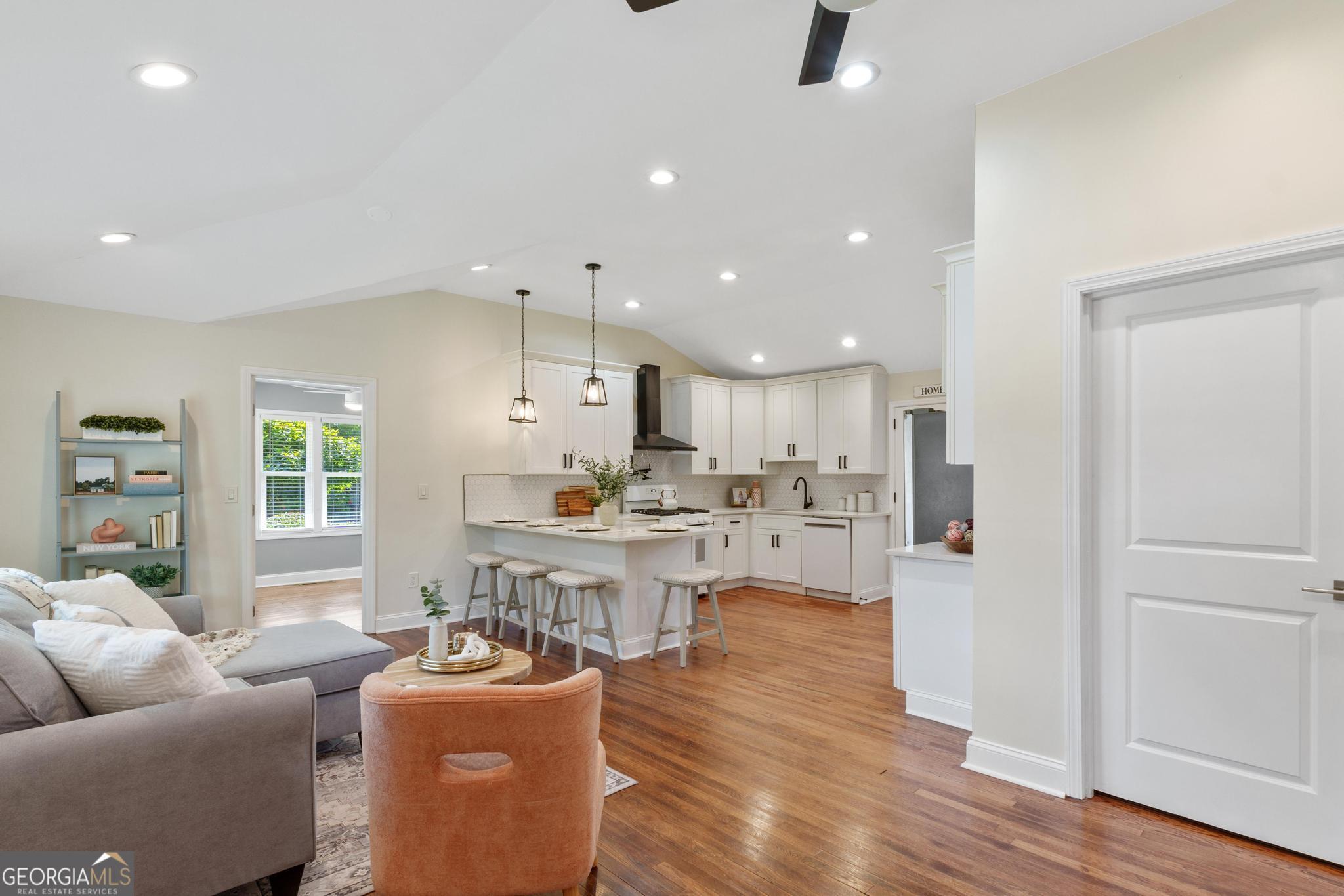 1869 Arkose Drive SE