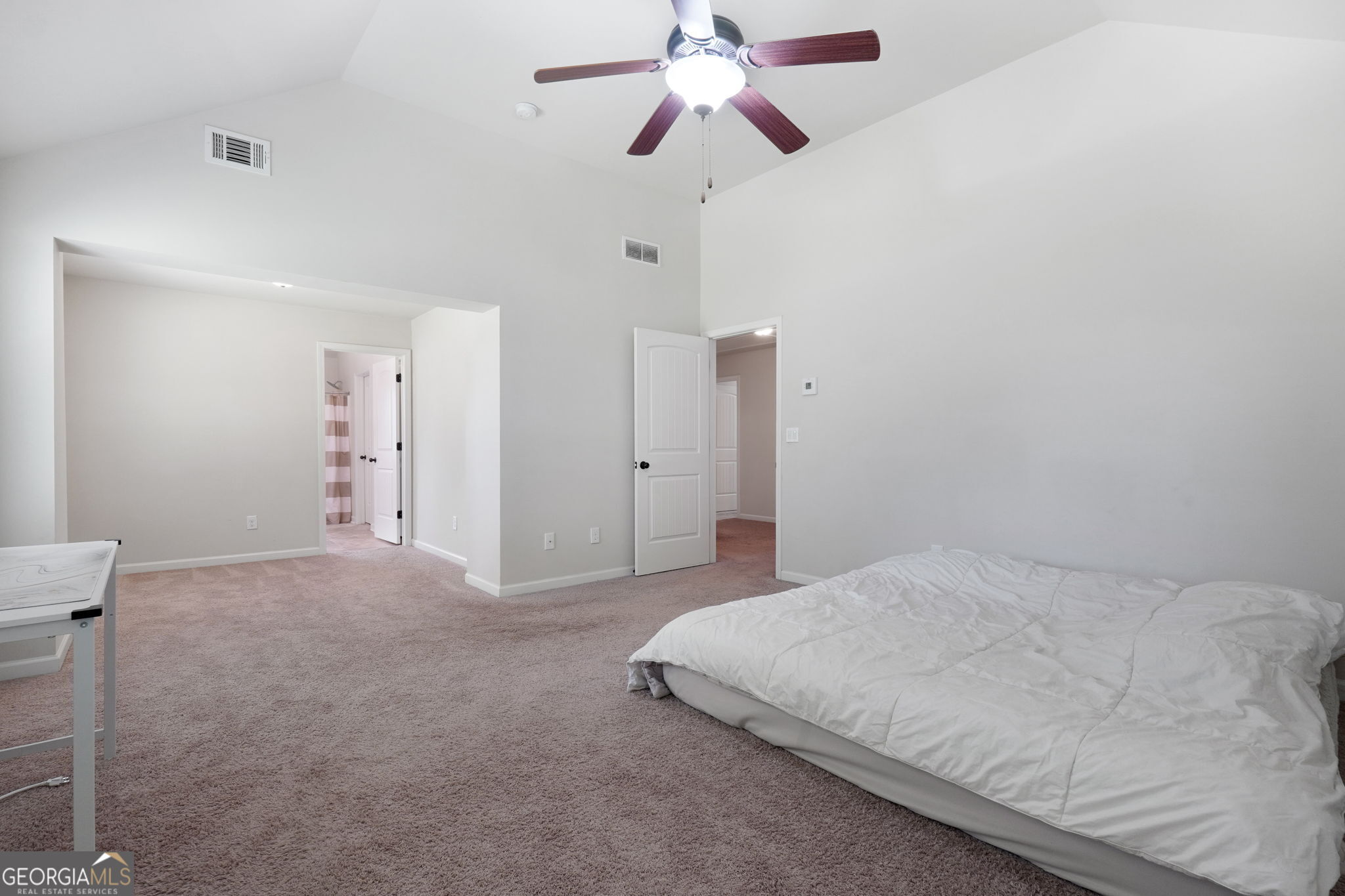 470 Louise Way