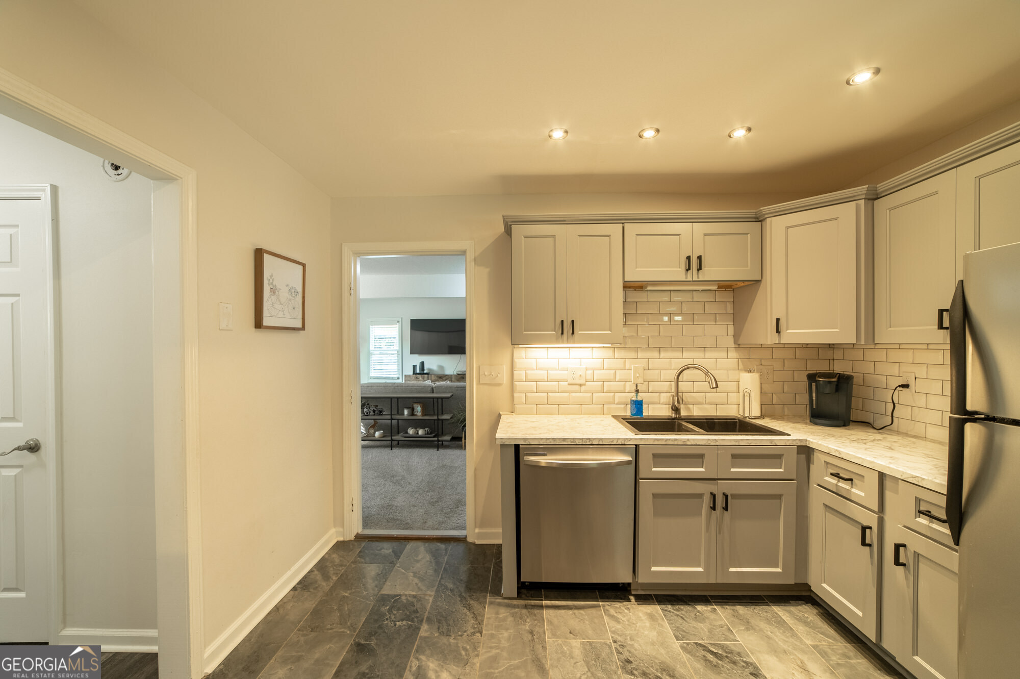 150 Oak Shores Drive