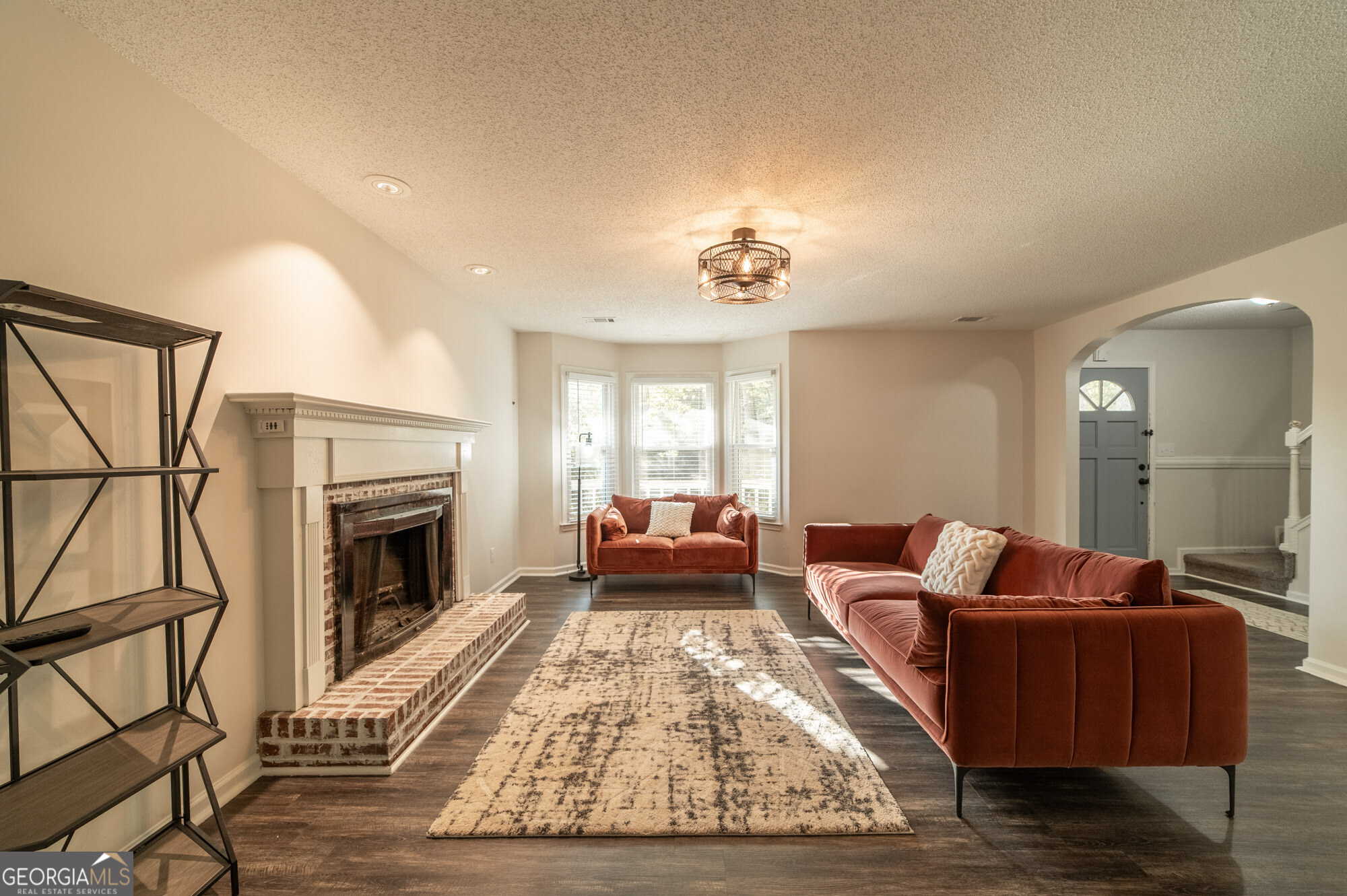 150 Oak Shores Drive