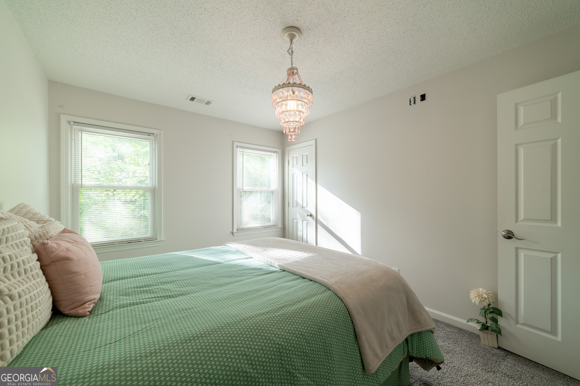 150 Oak Shores Drive