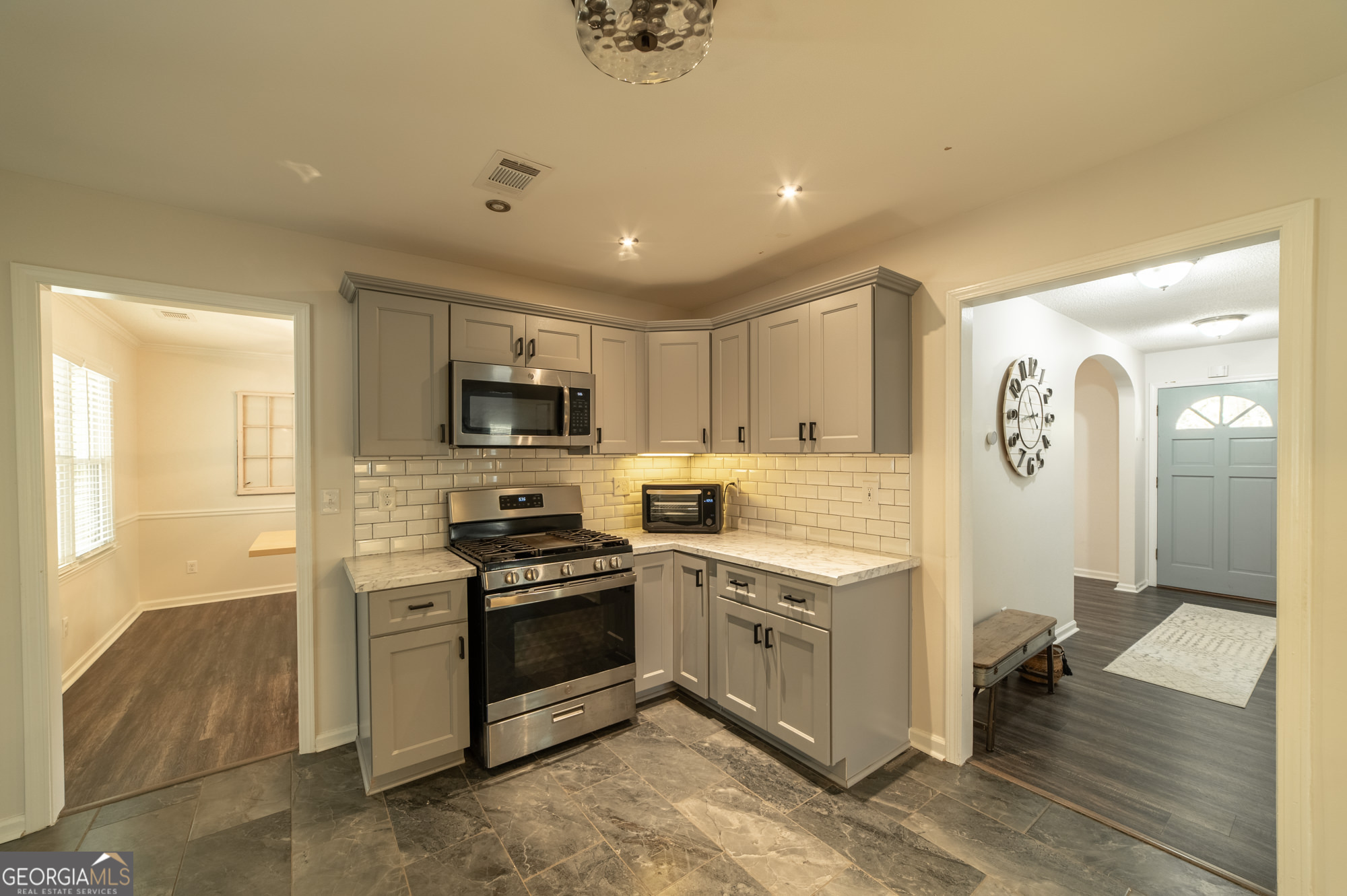 150 Oak Shores Drive
