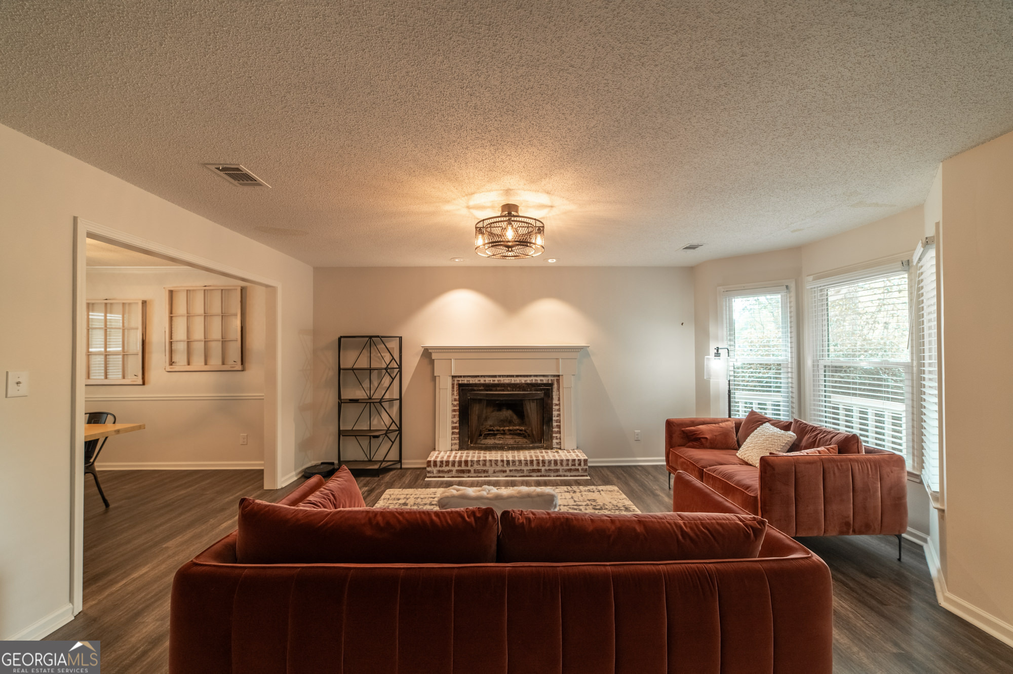 150 Oak Shores Drive