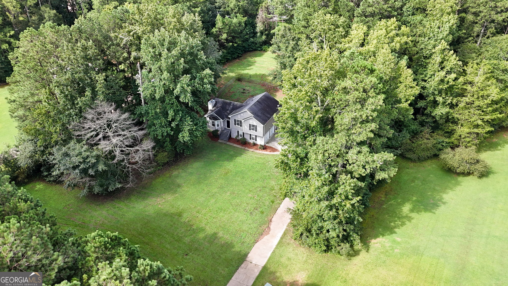 533 Grove Pointe Court