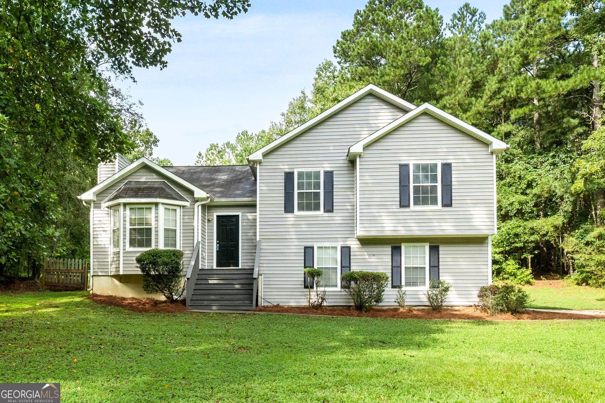 533 Grove Pointe Court