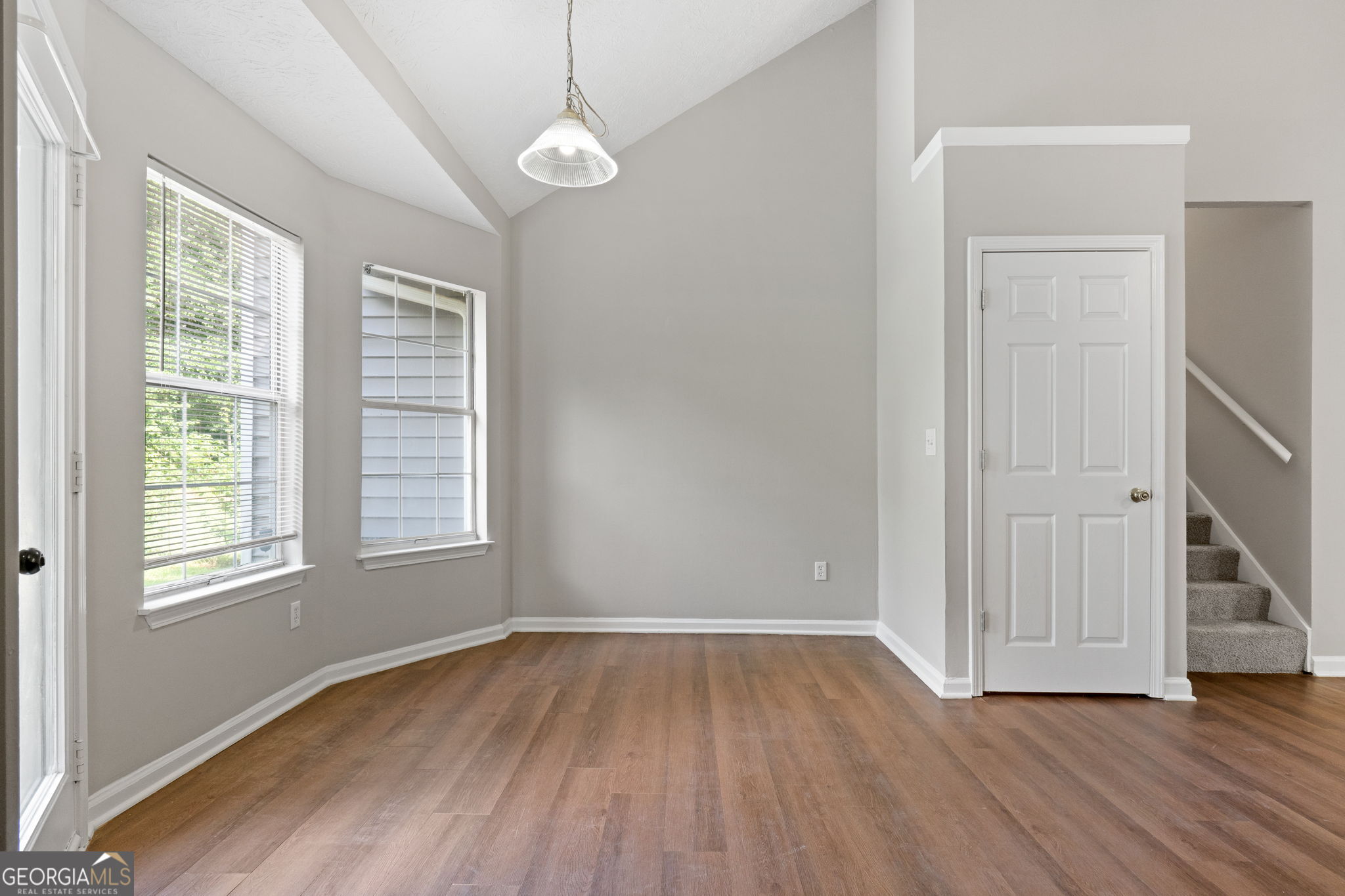 533 Grove Pointe Court