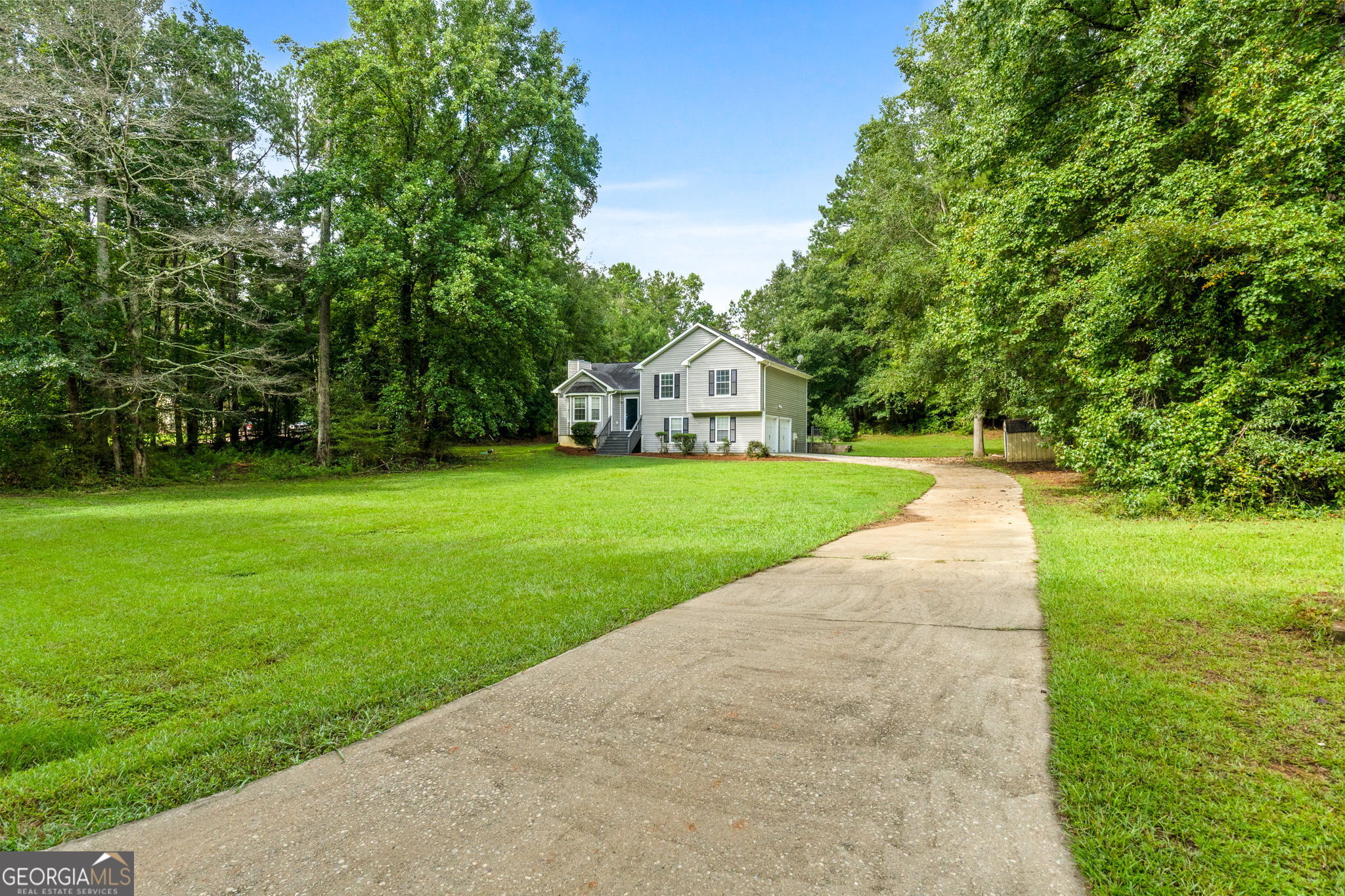 533 Grove Pointe Court