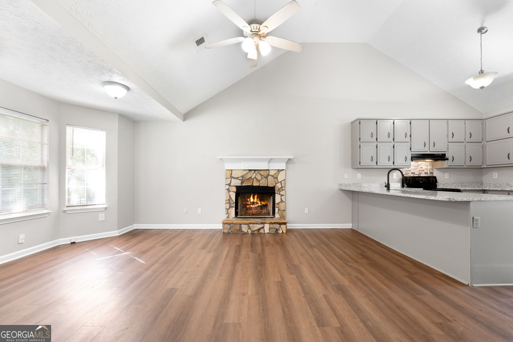 533 Grove Pointe Court