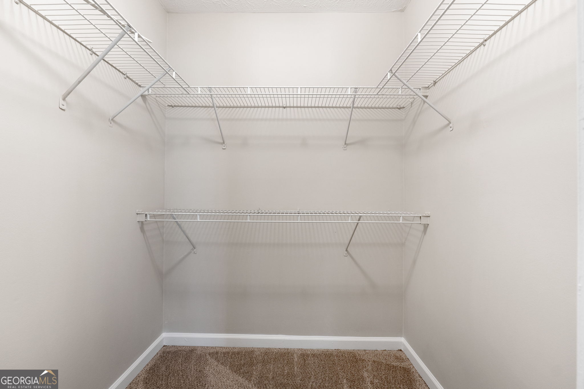 533 Grove Pointe Court