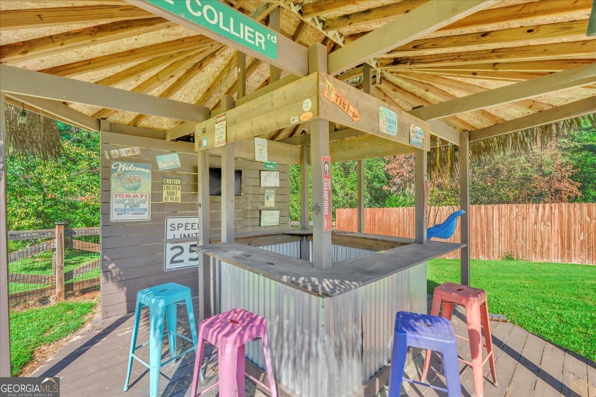 16 Little Collier Road