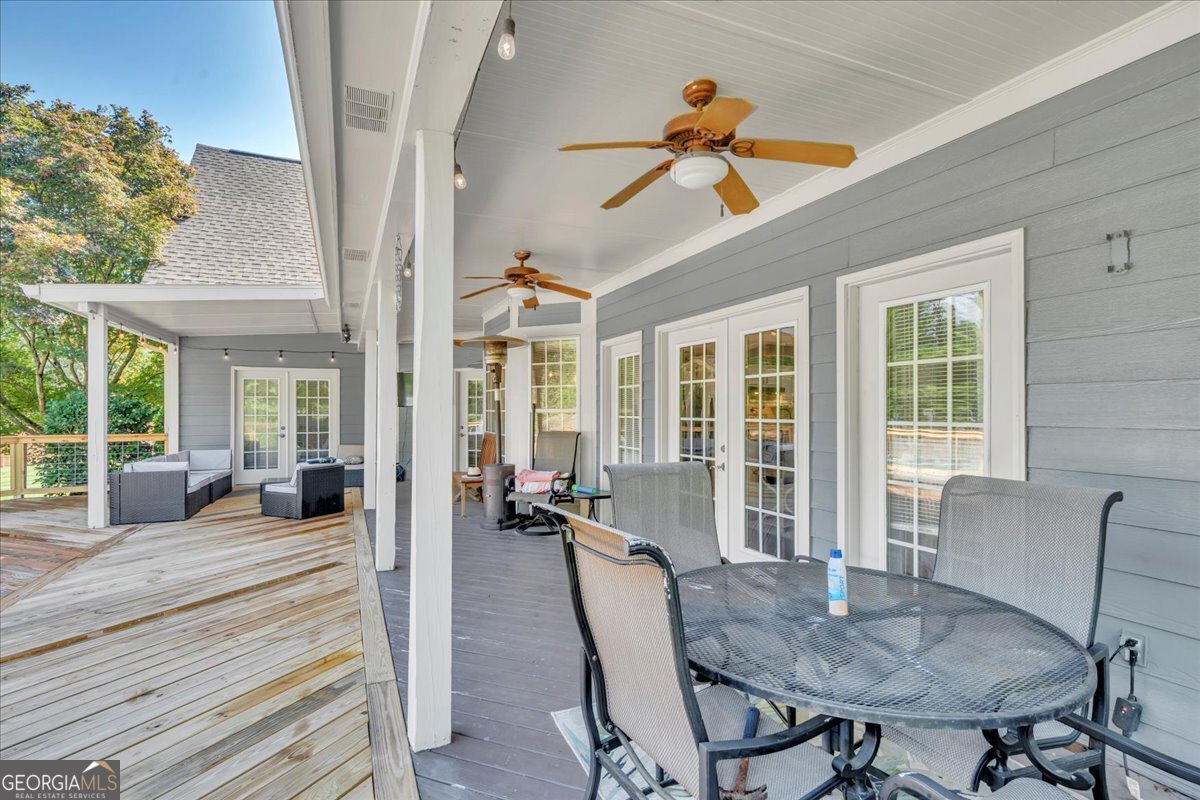 16 Little Collier Road