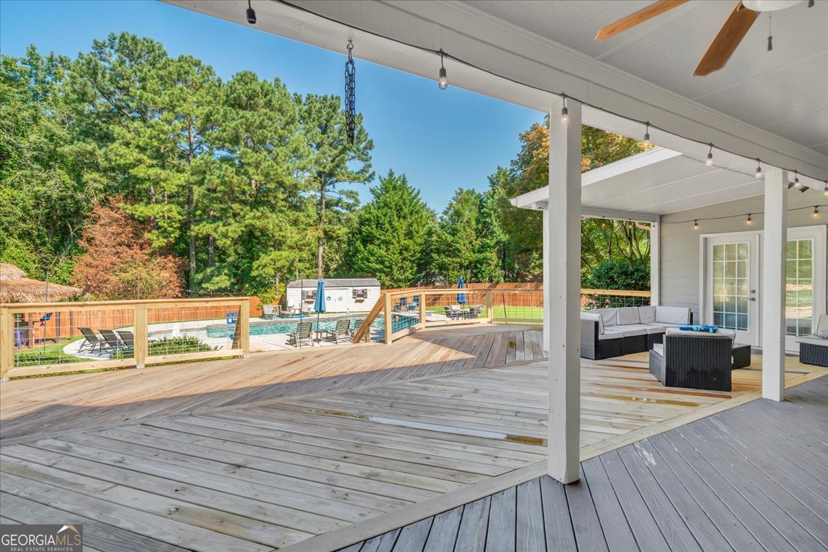 16 Little Collier Road