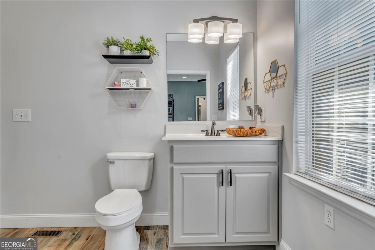 16 Little Collier Road