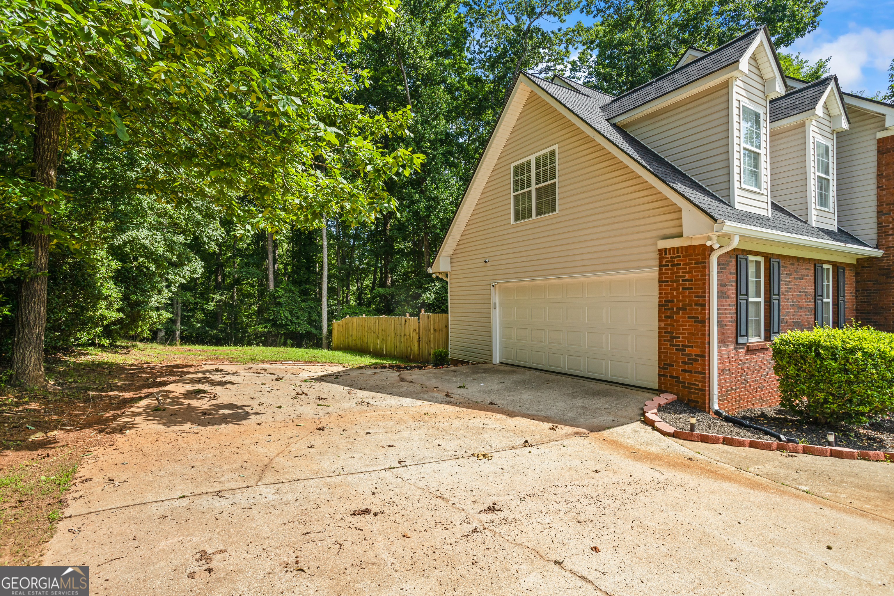 1048 Falls Brooke Drive