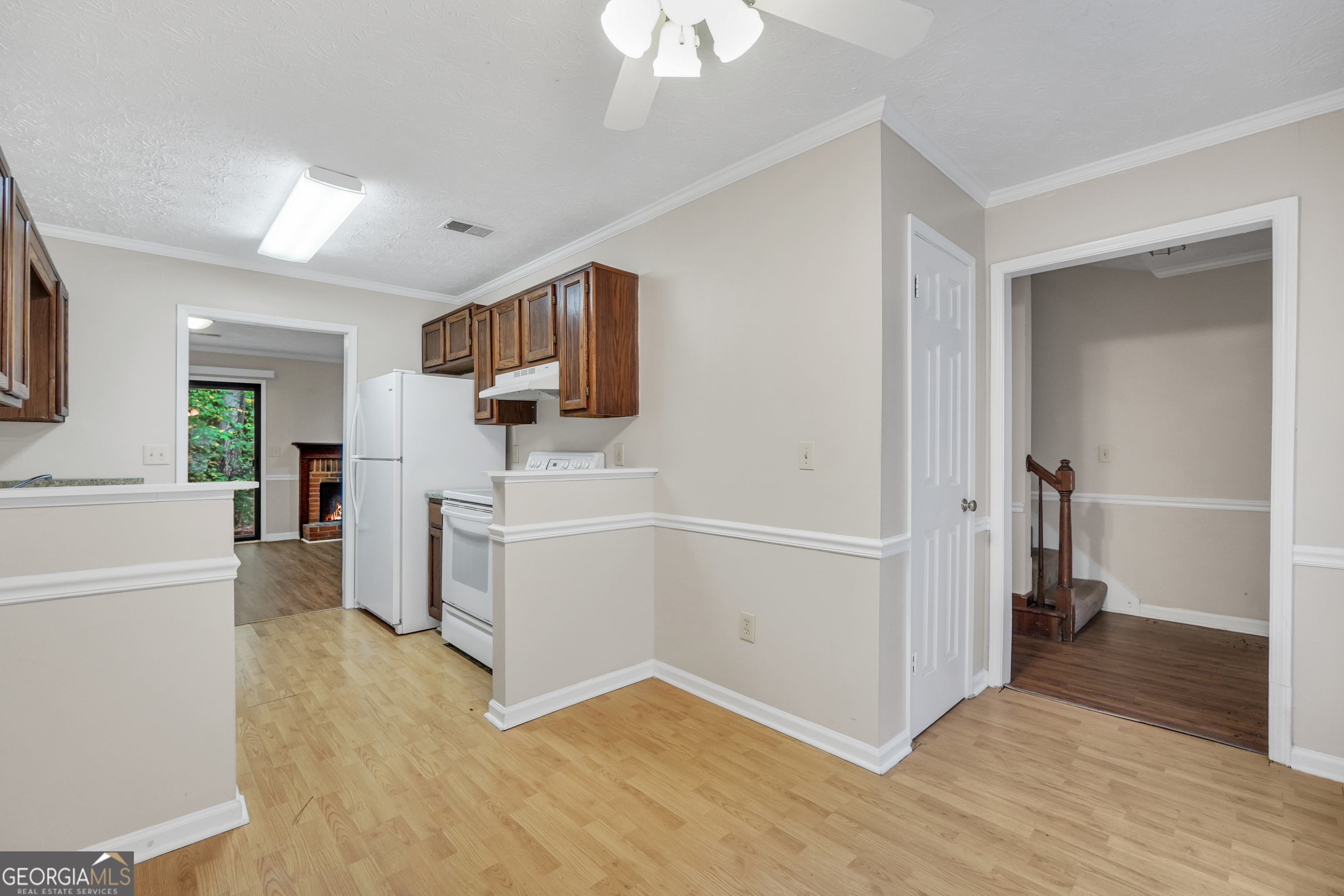 2813 New South Drive