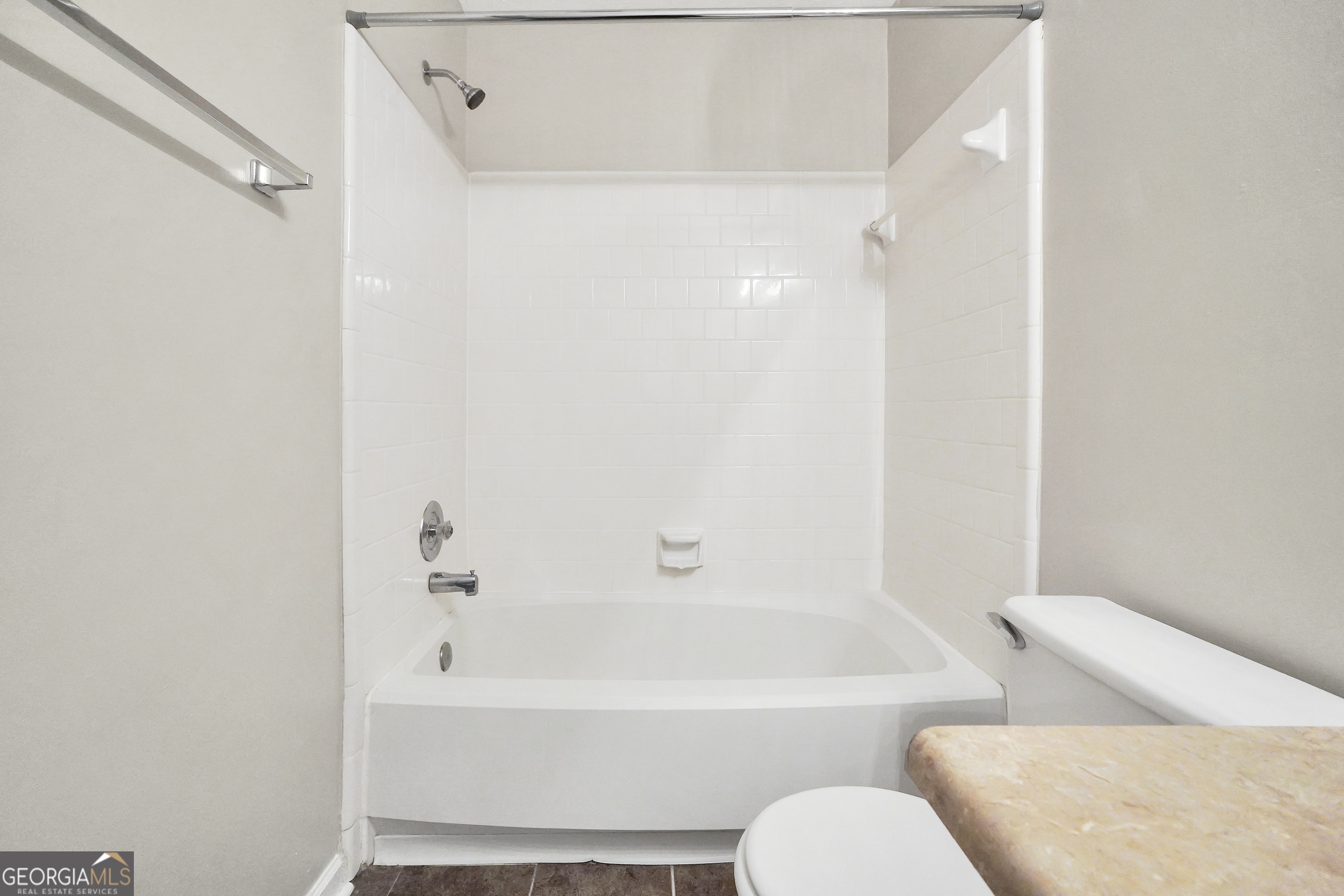 2813 New South Drive