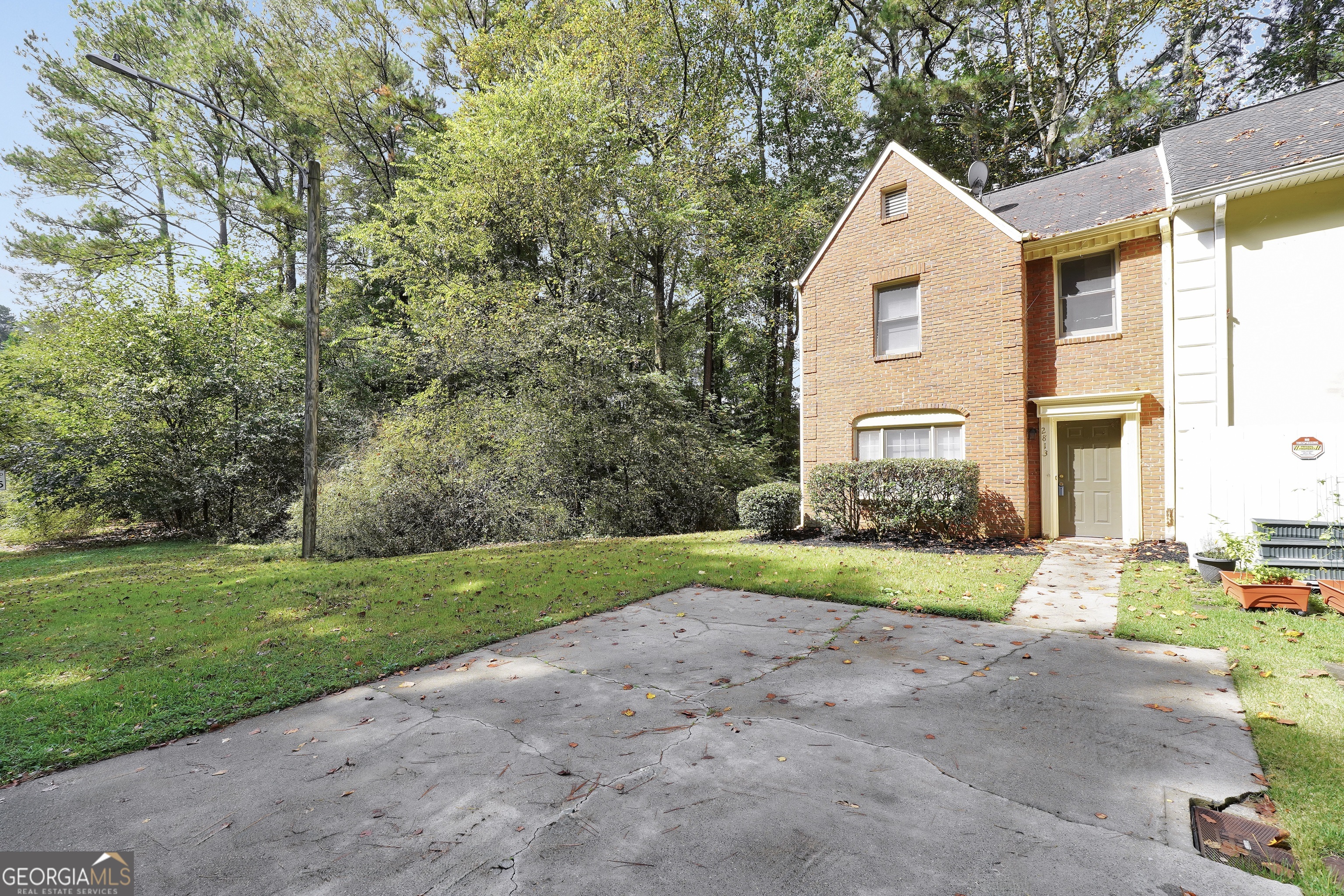 2813 New South Drive