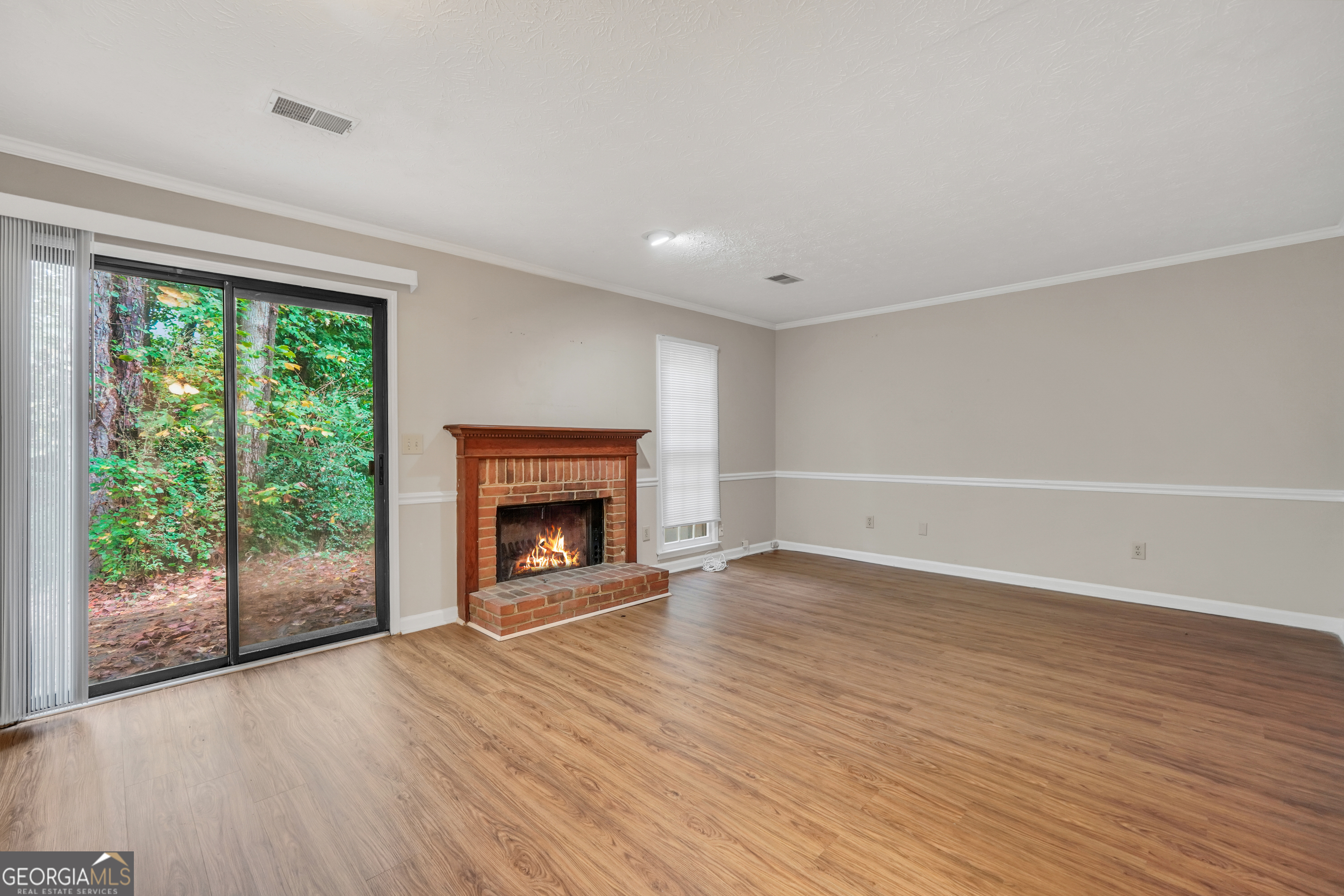 2813 New South Drive