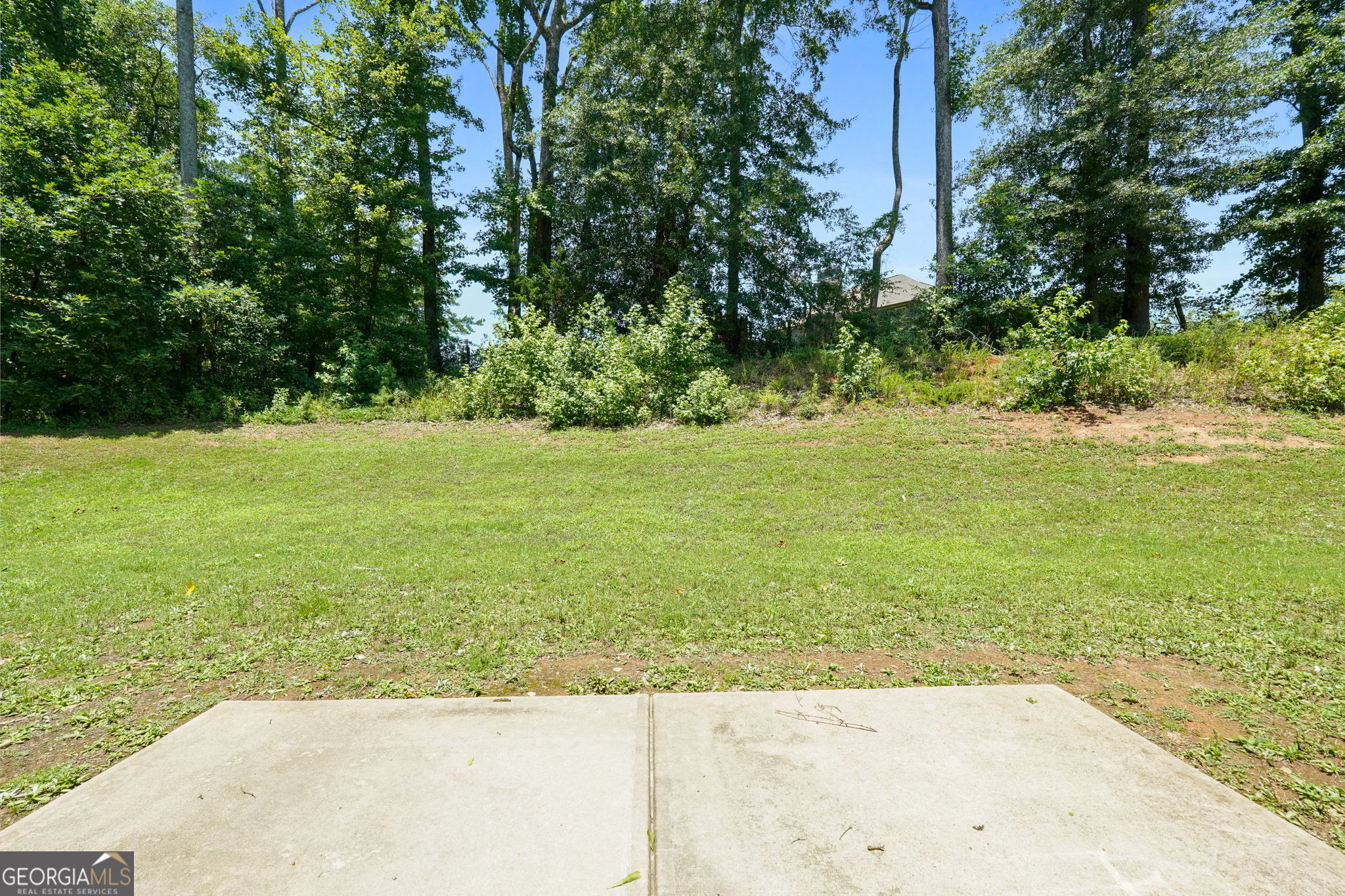 470 Louise Way