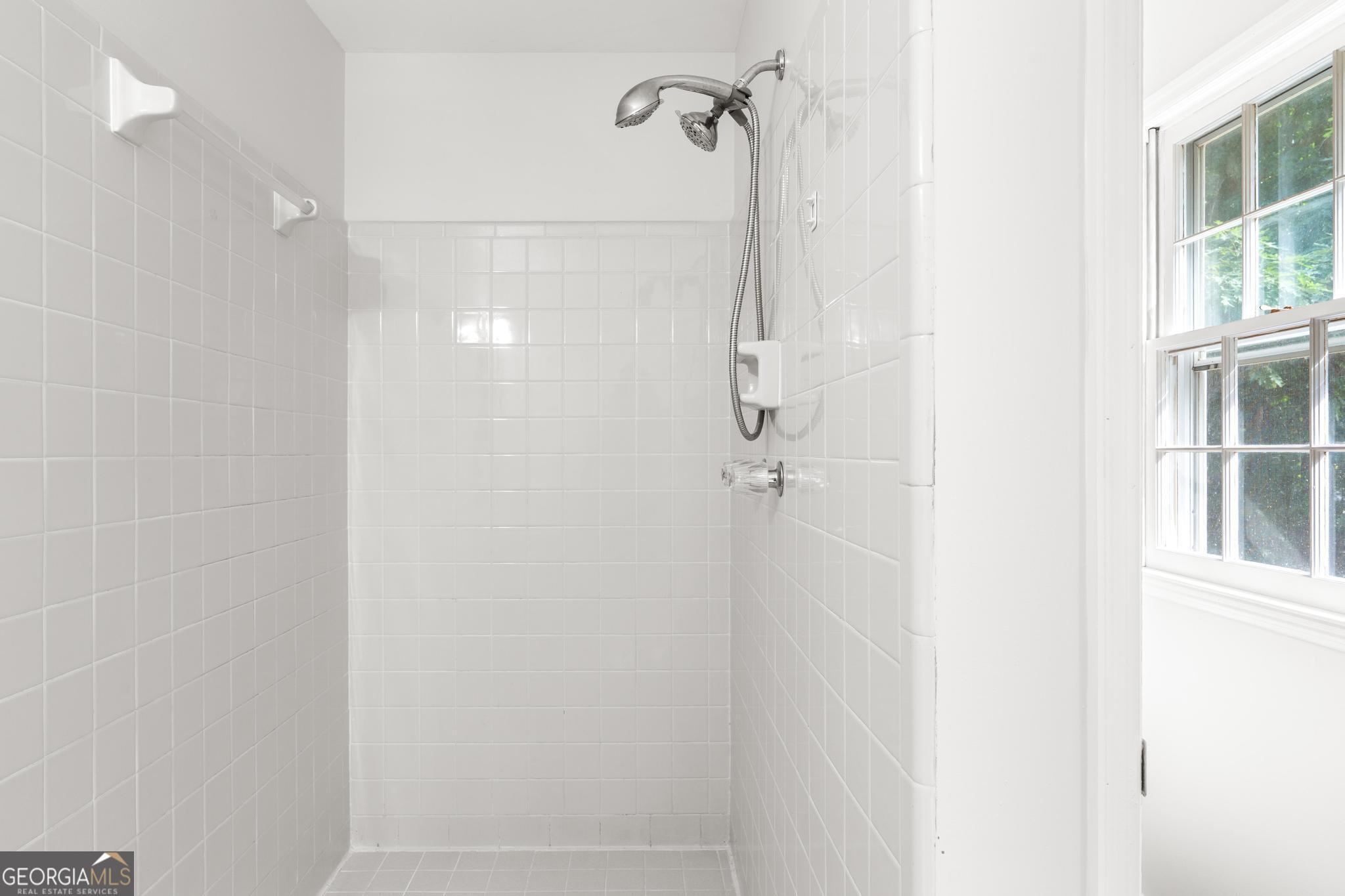 1917 Lake Ridge Court