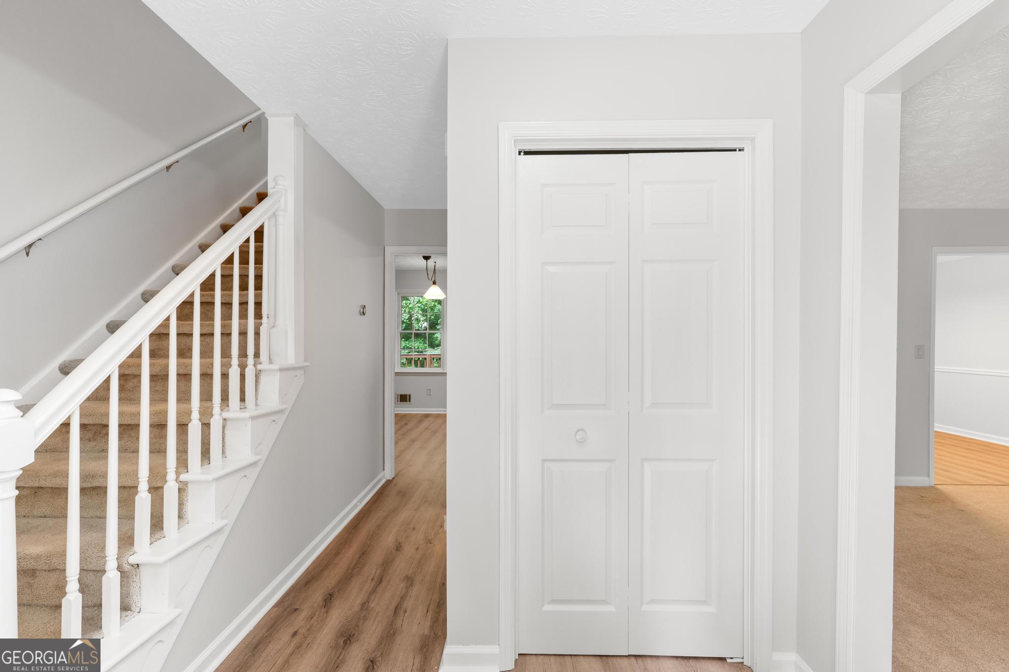 1917 Lake Ridge Court