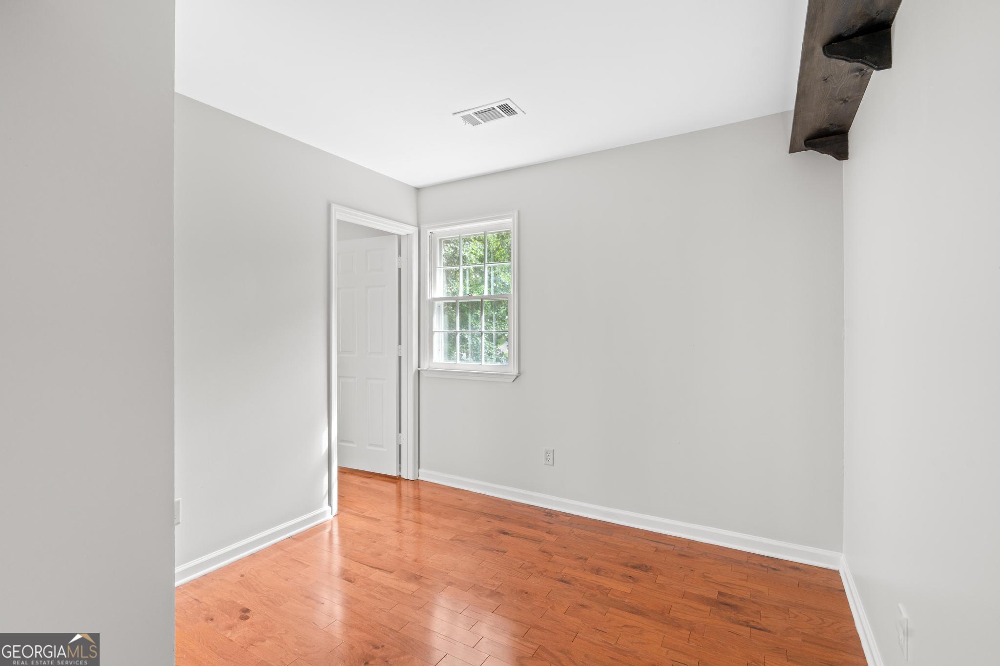 1917 Lake Ridge Court