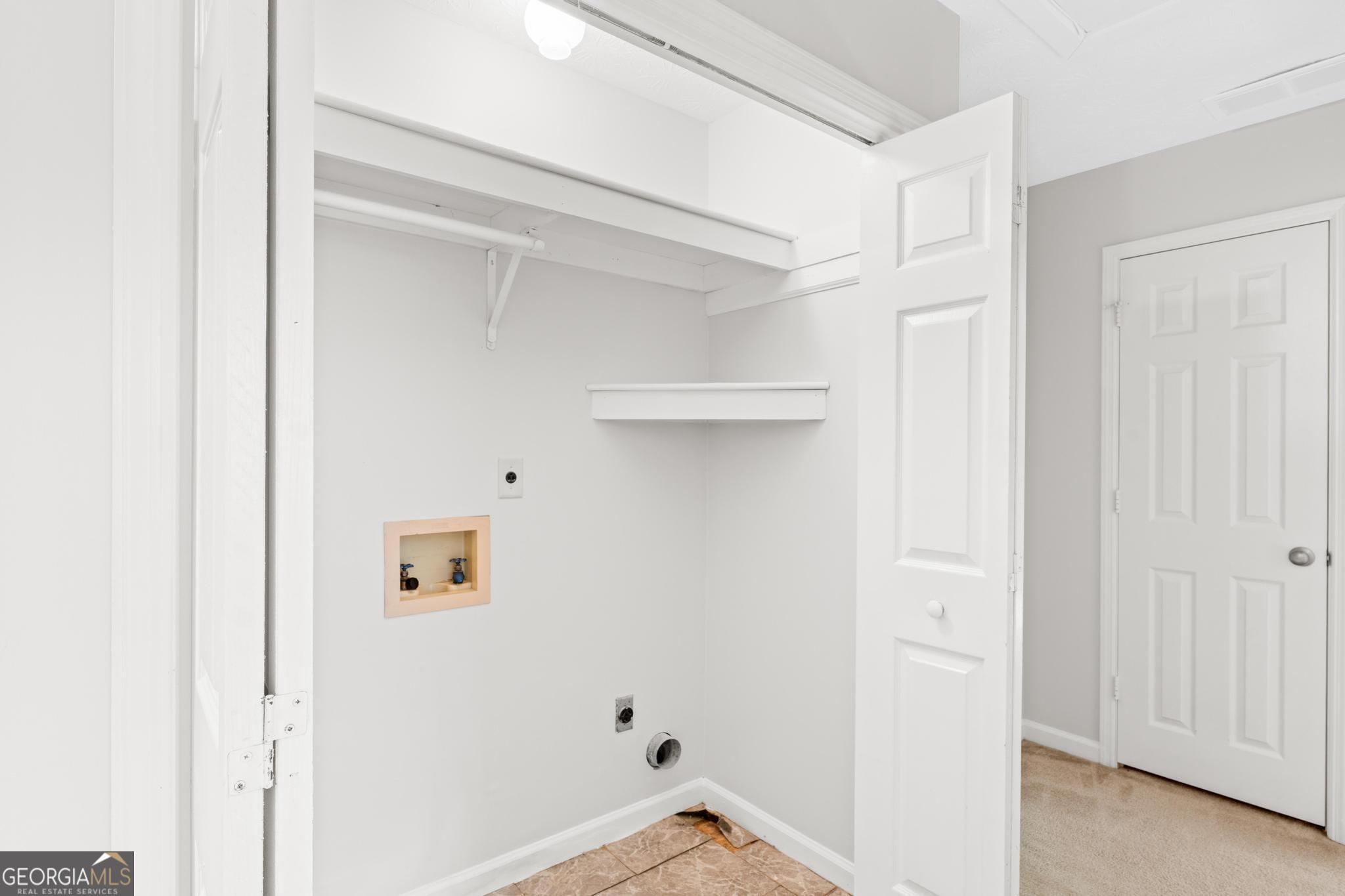 1917 Lake Ridge Court