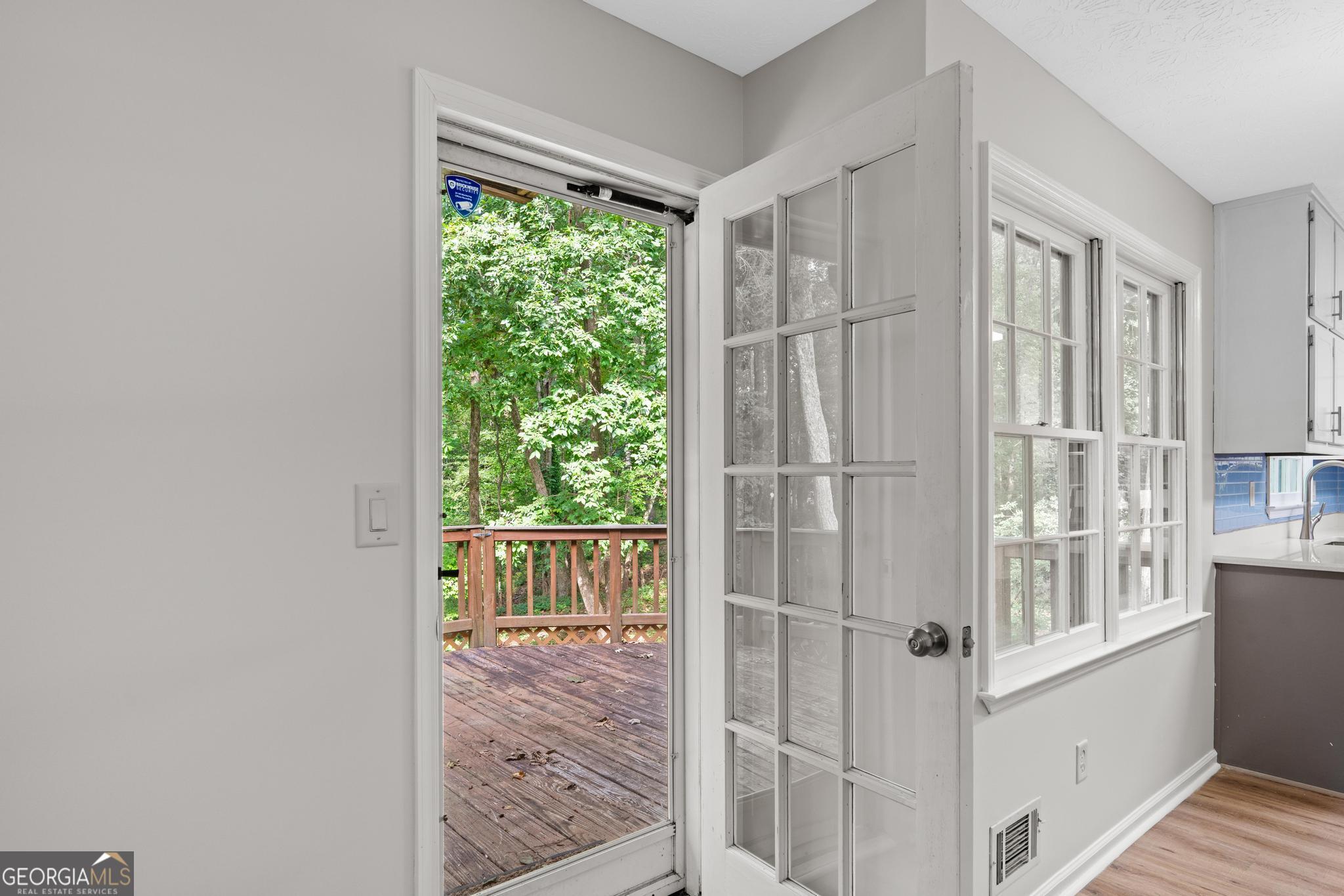 1917 Lake Ridge Court