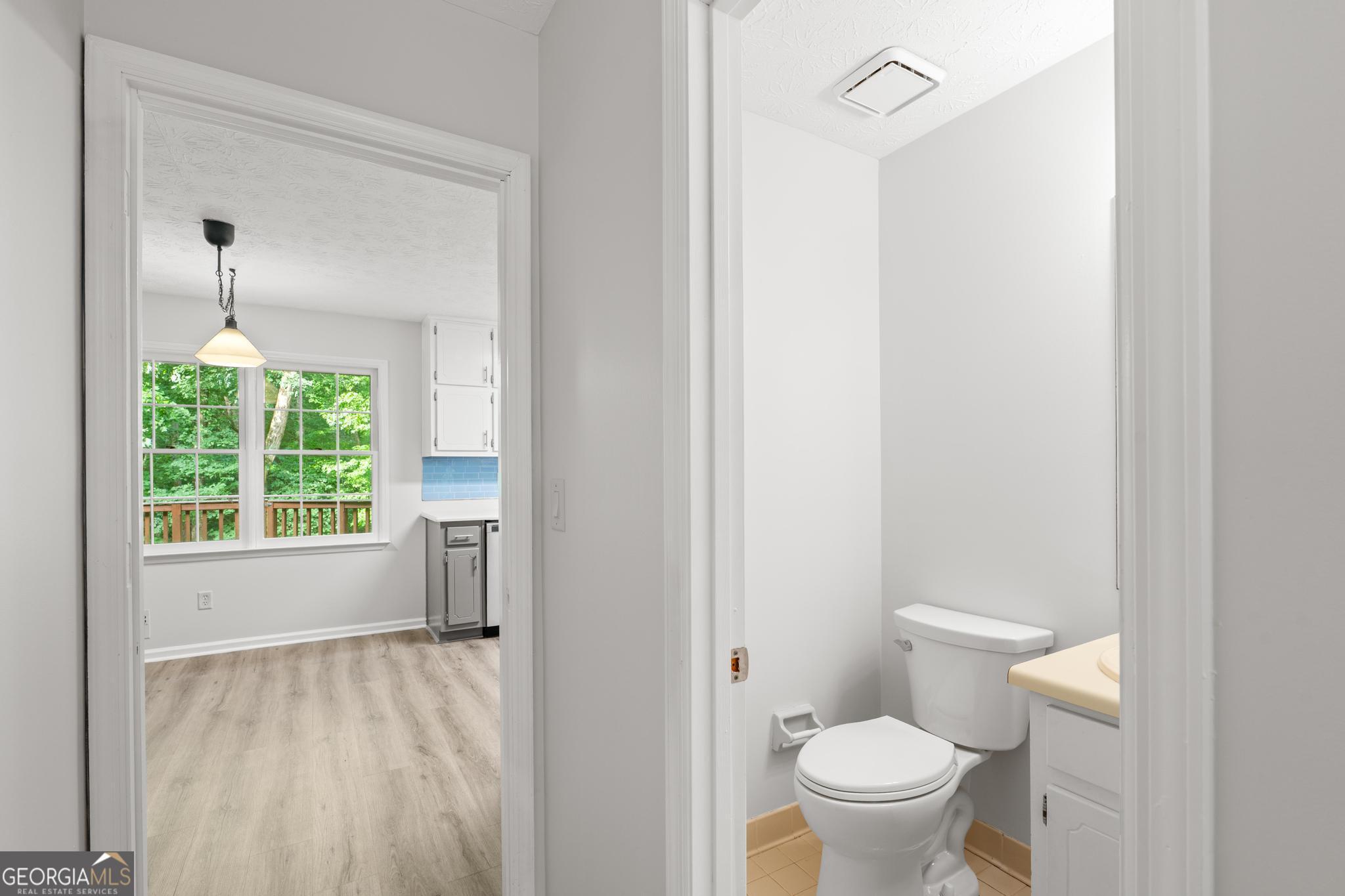 1917 Lake Ridge Court