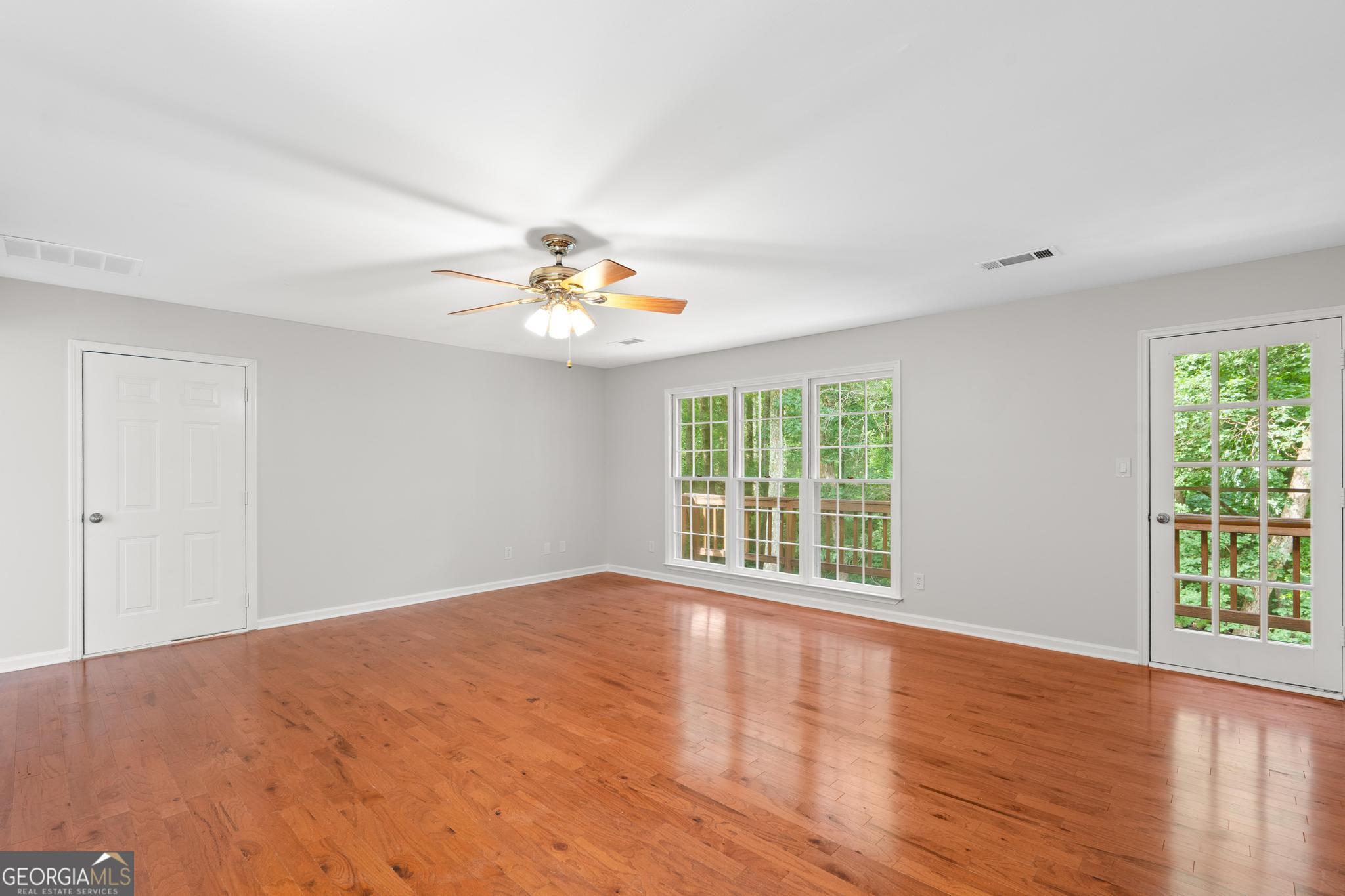 1917 Lake Ridge Court