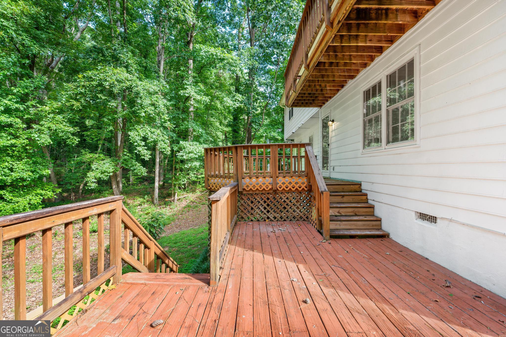 1917 Lake Ridge Court