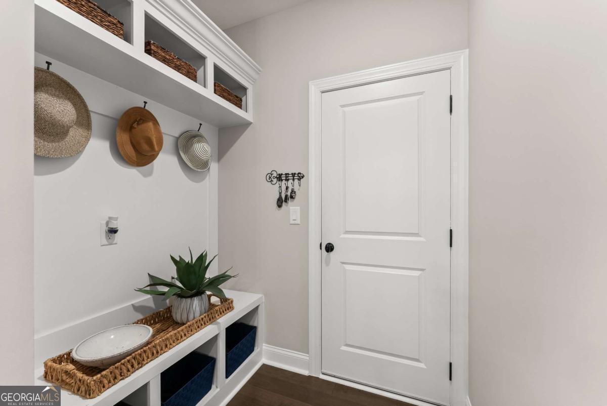 7123 Lake Edge Drive