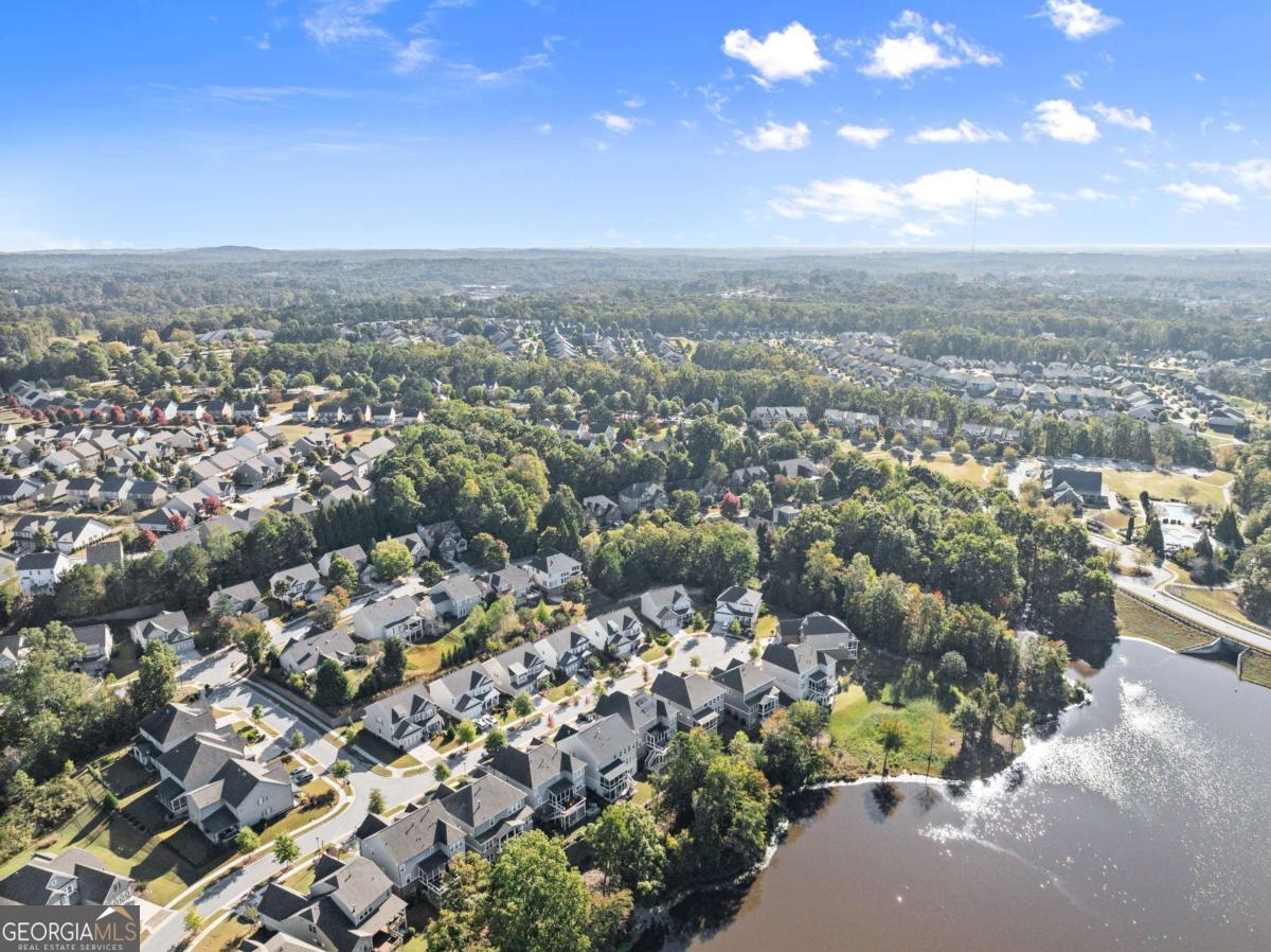 7123 Lake Edge Drive