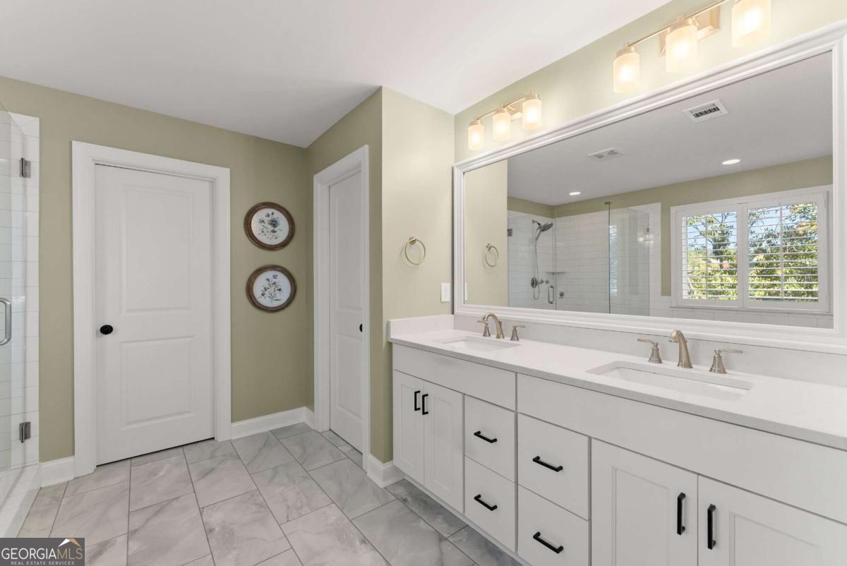 7123 Lake Edge Drive